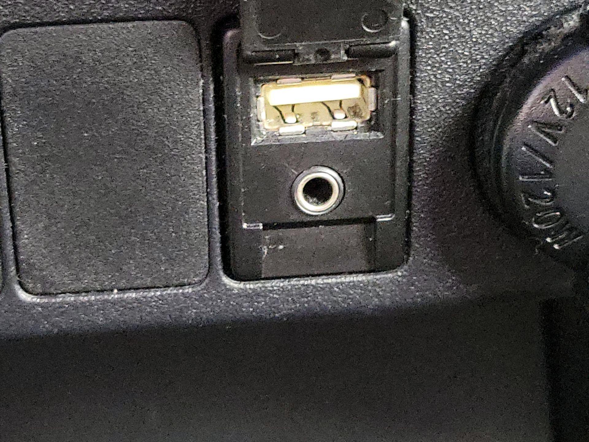 Thumbnail: 2017 Toyota RAV4 - 19