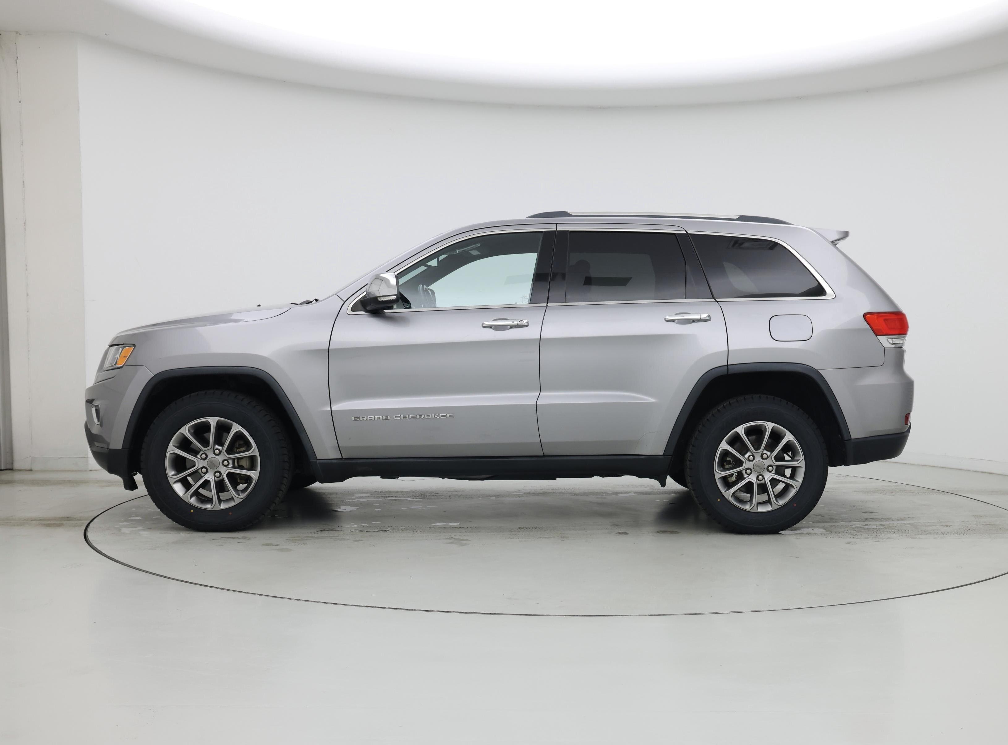 Thumbnail: 2015 Jeep Grand Cherokee - 3