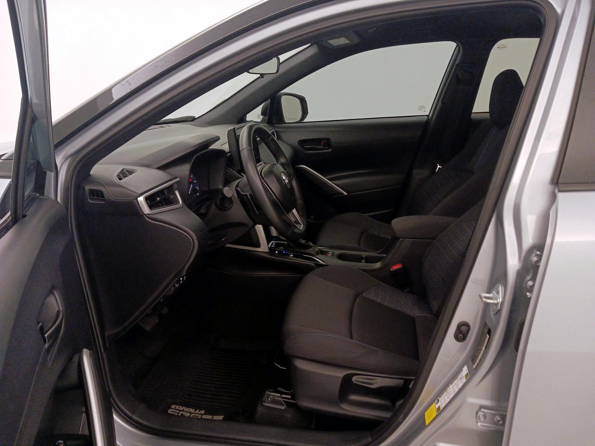 Thumbnail: 2025 Toyota Corolla Cross - 11