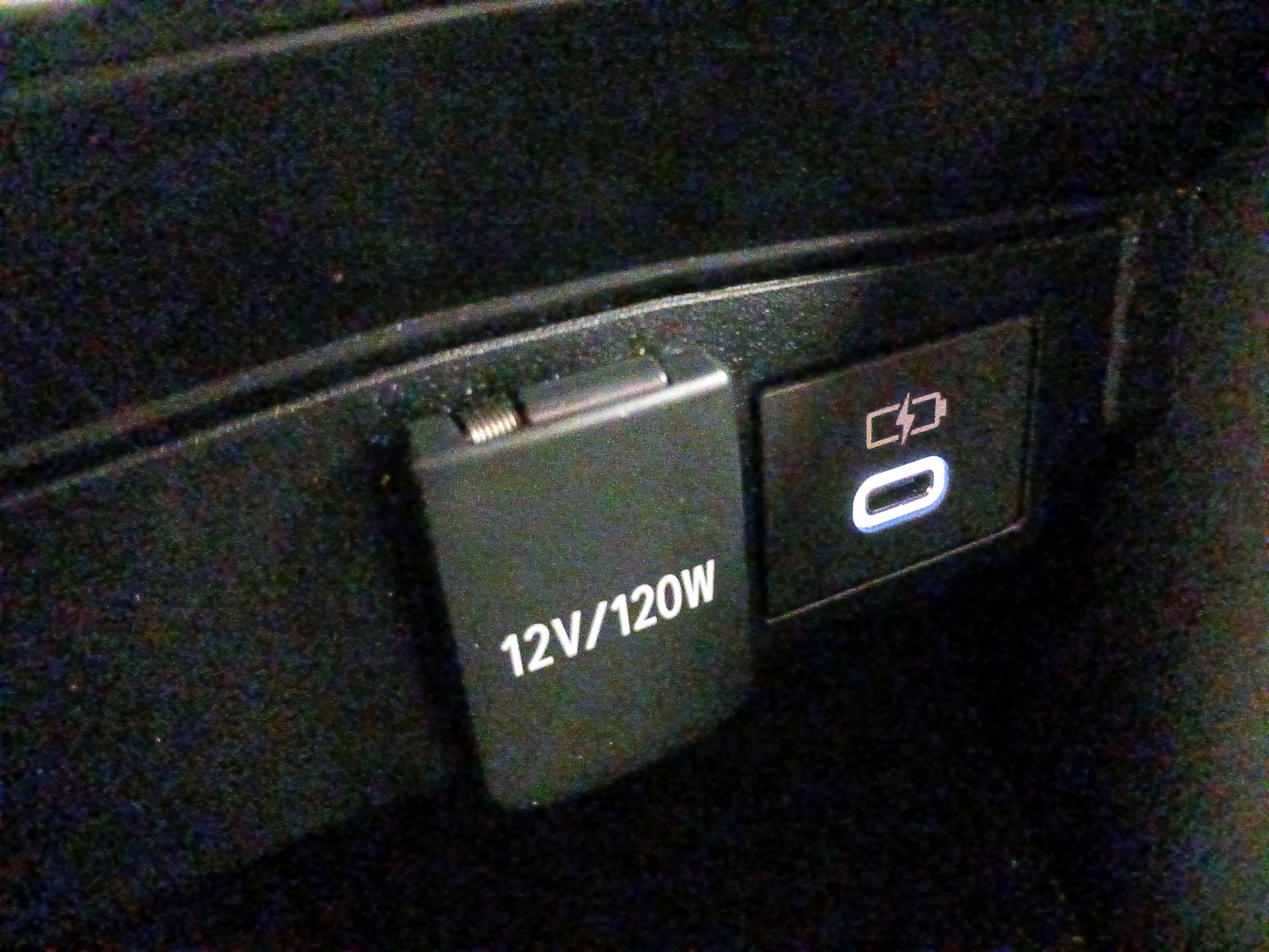 Thumbnail: 2025 Toyota Corolla Cross - 18