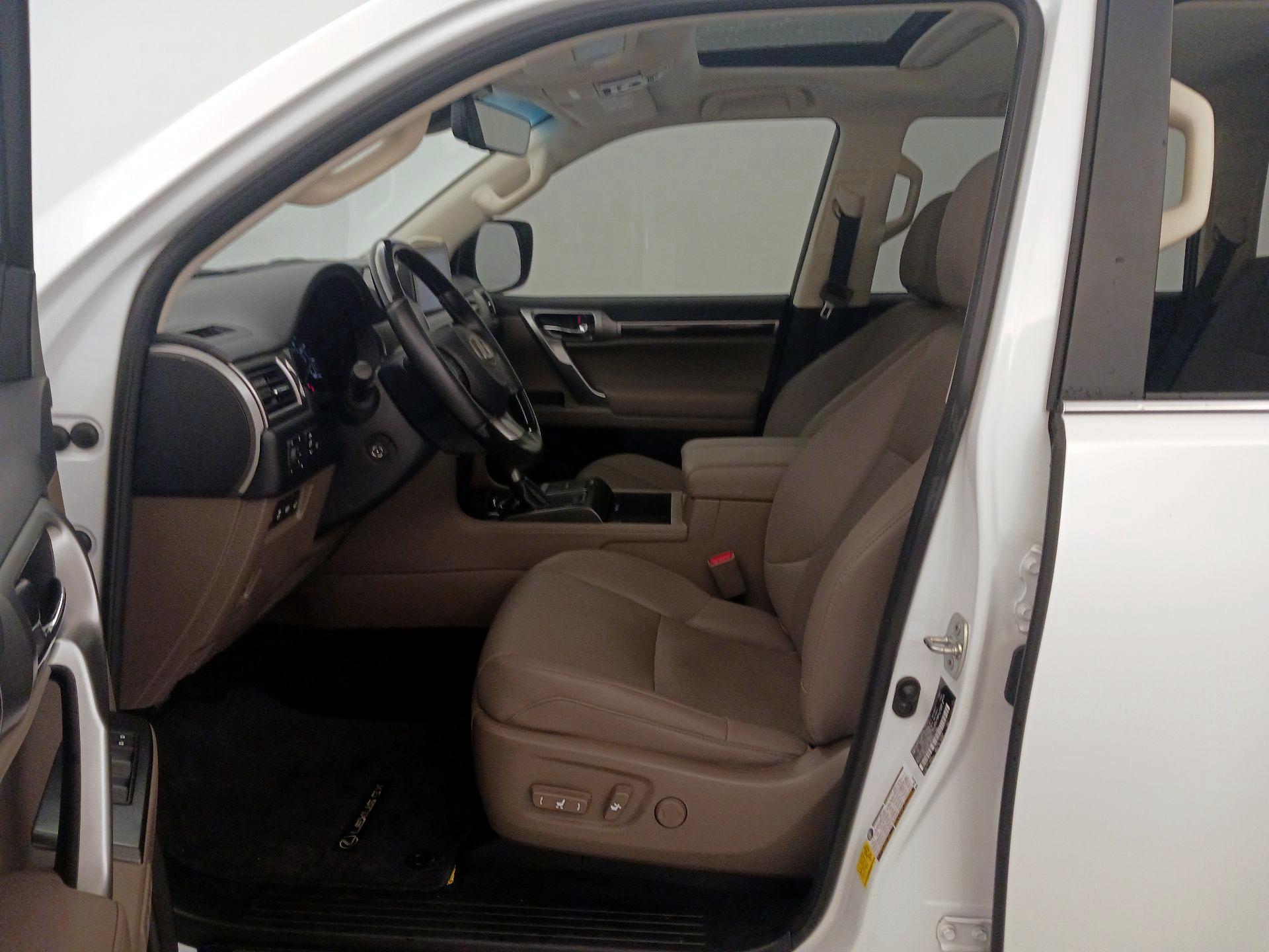 Thumbnail: 2023 Lexus GX - 11