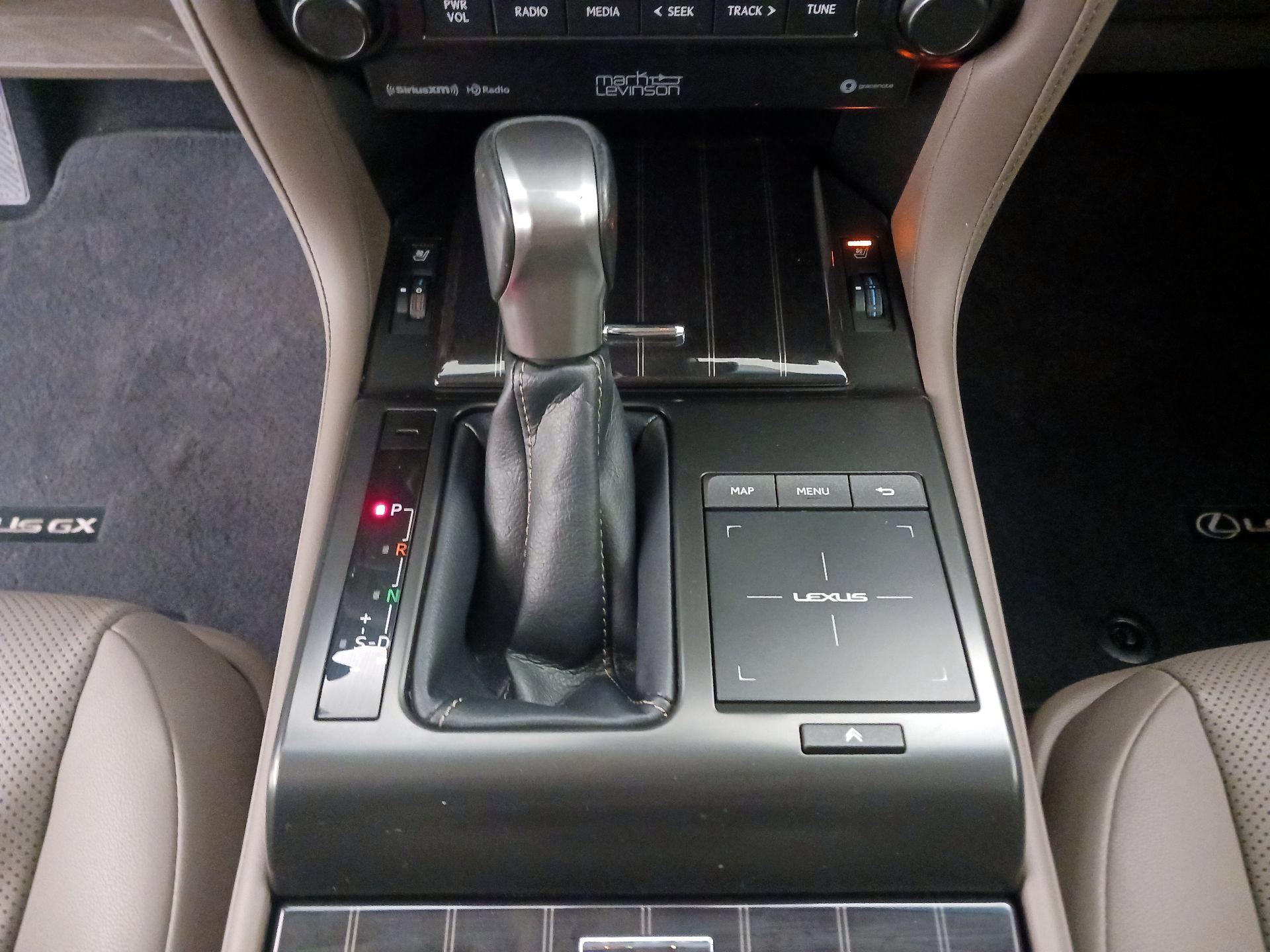 Thumbnail: 2023 Lexus GX - 18