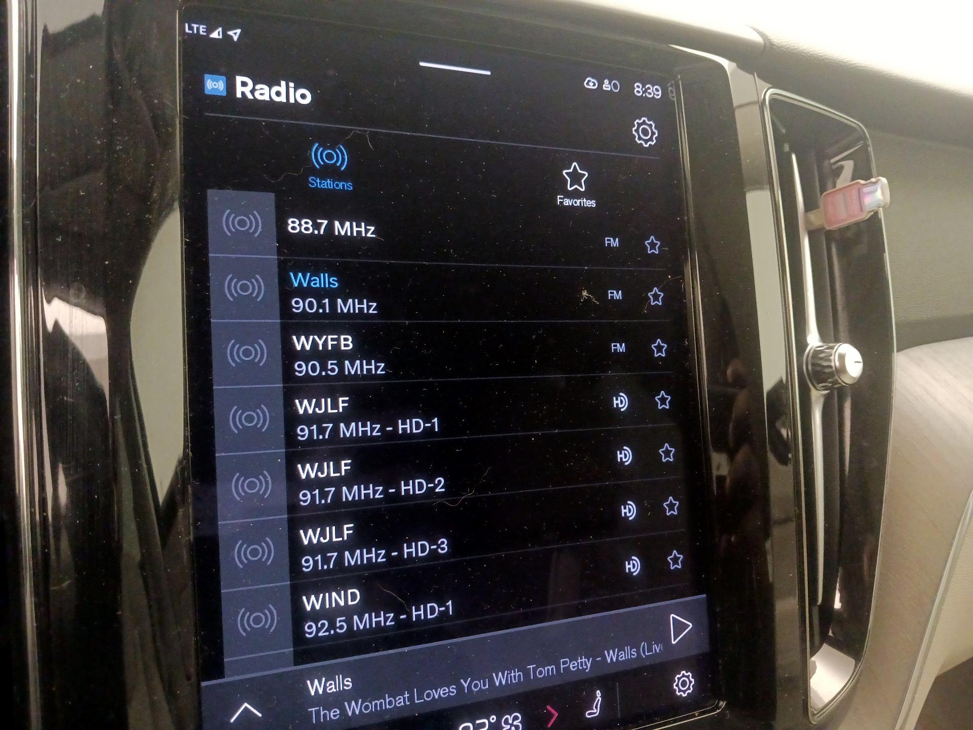 Thumbnail: 2023 Volvo XC60 - 15