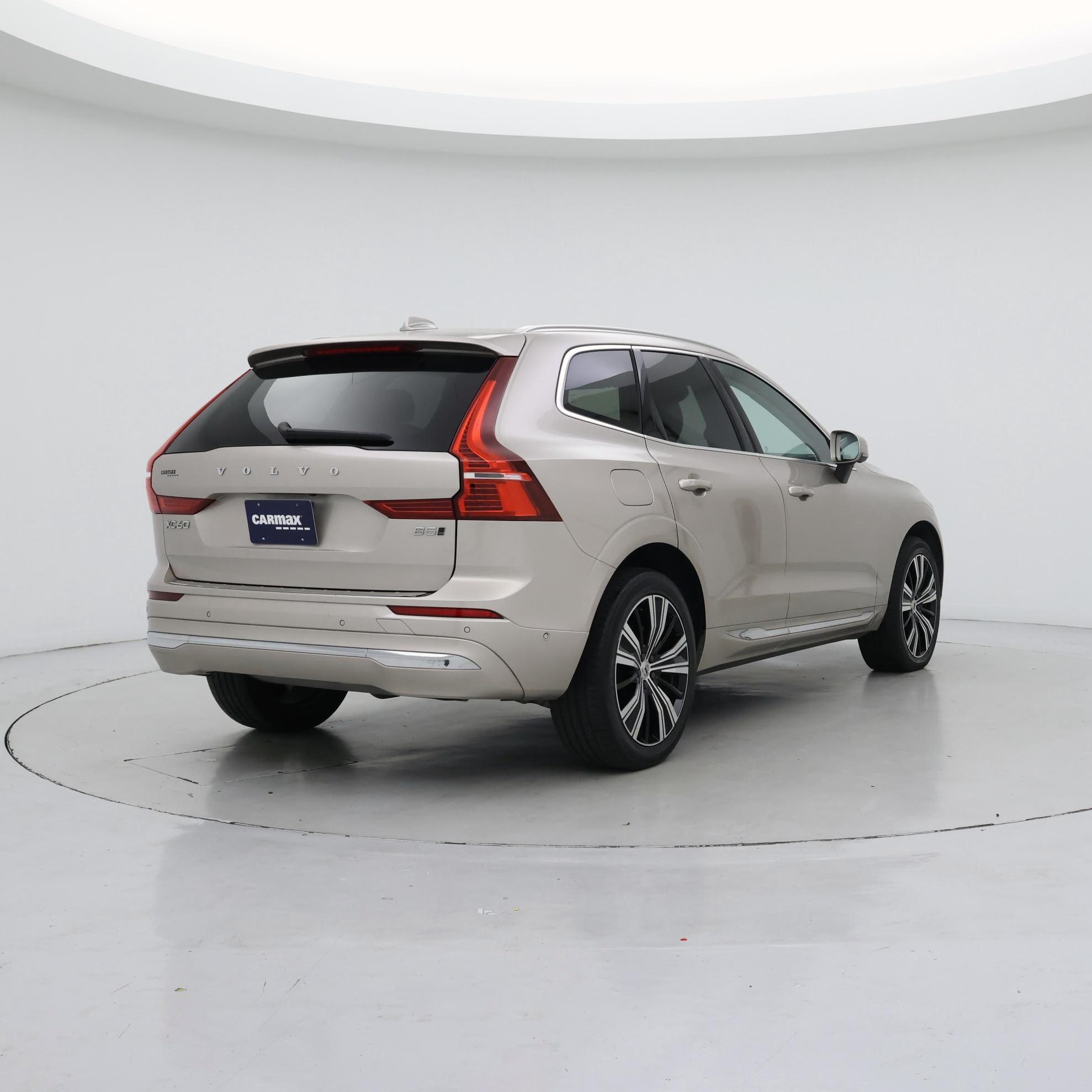 Thumbnail: 2023 Volvo XC60 - 8