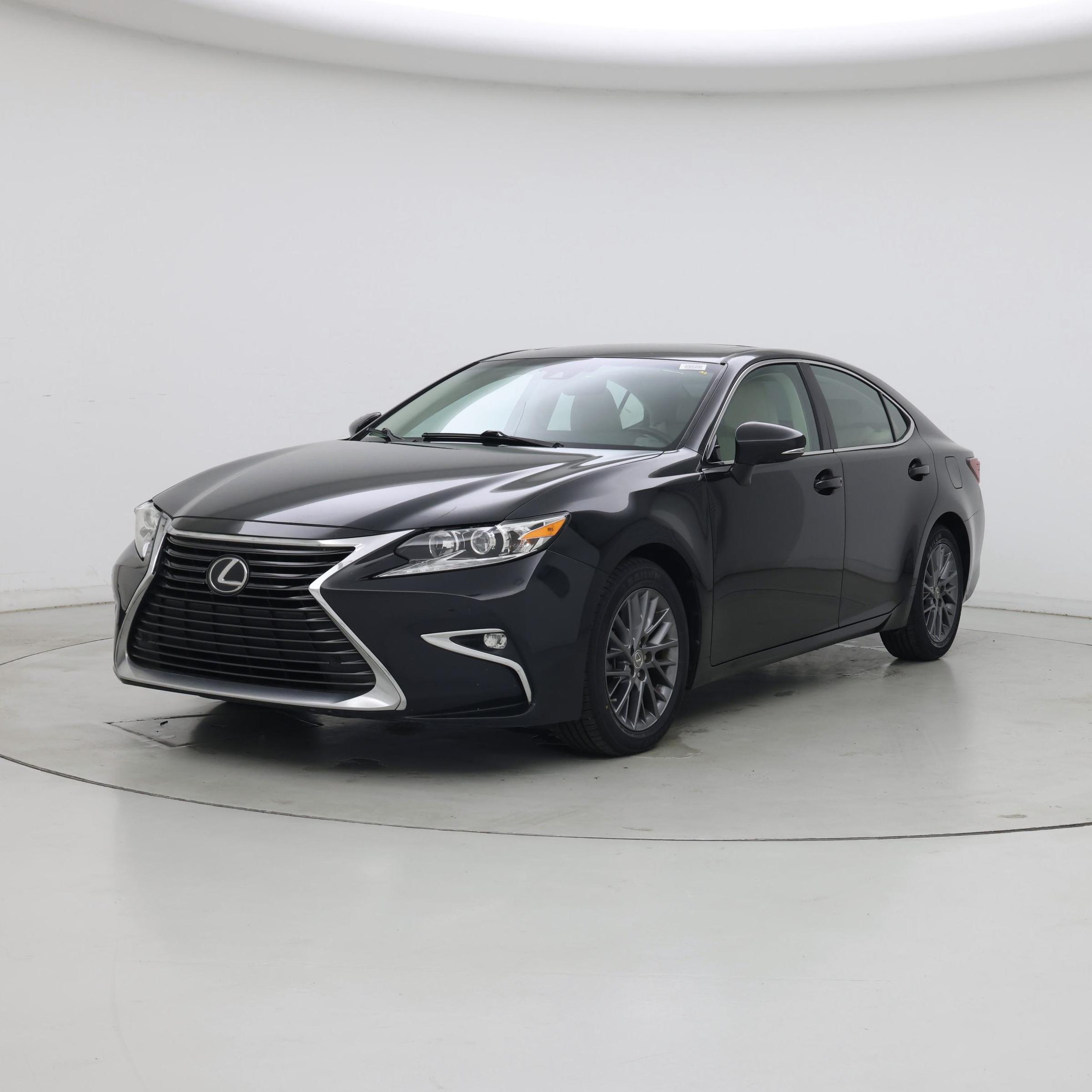 Thumbnail: 2018 Lexus ES - 4