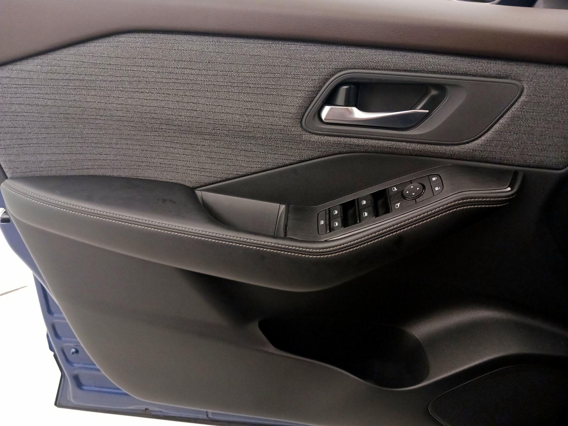 Thumbnail: 2021 Nissan Rogue - 12