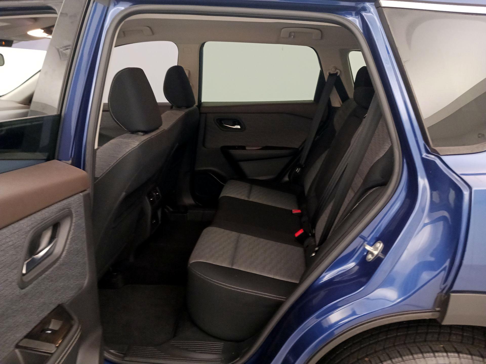 Thumbnail: 2021 Nissan Rogue - 19