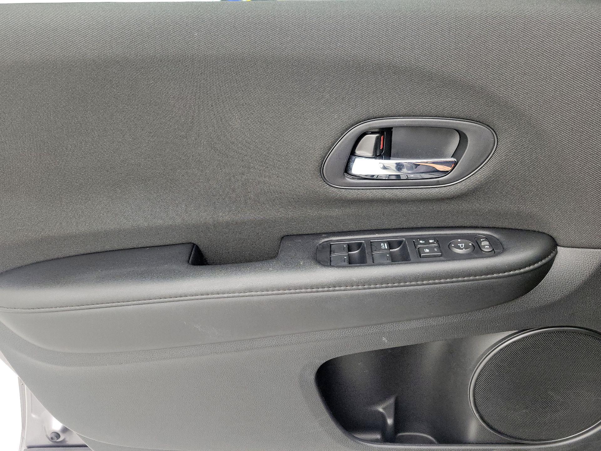 Thumbnail: 2021 Honda HR-V - 12