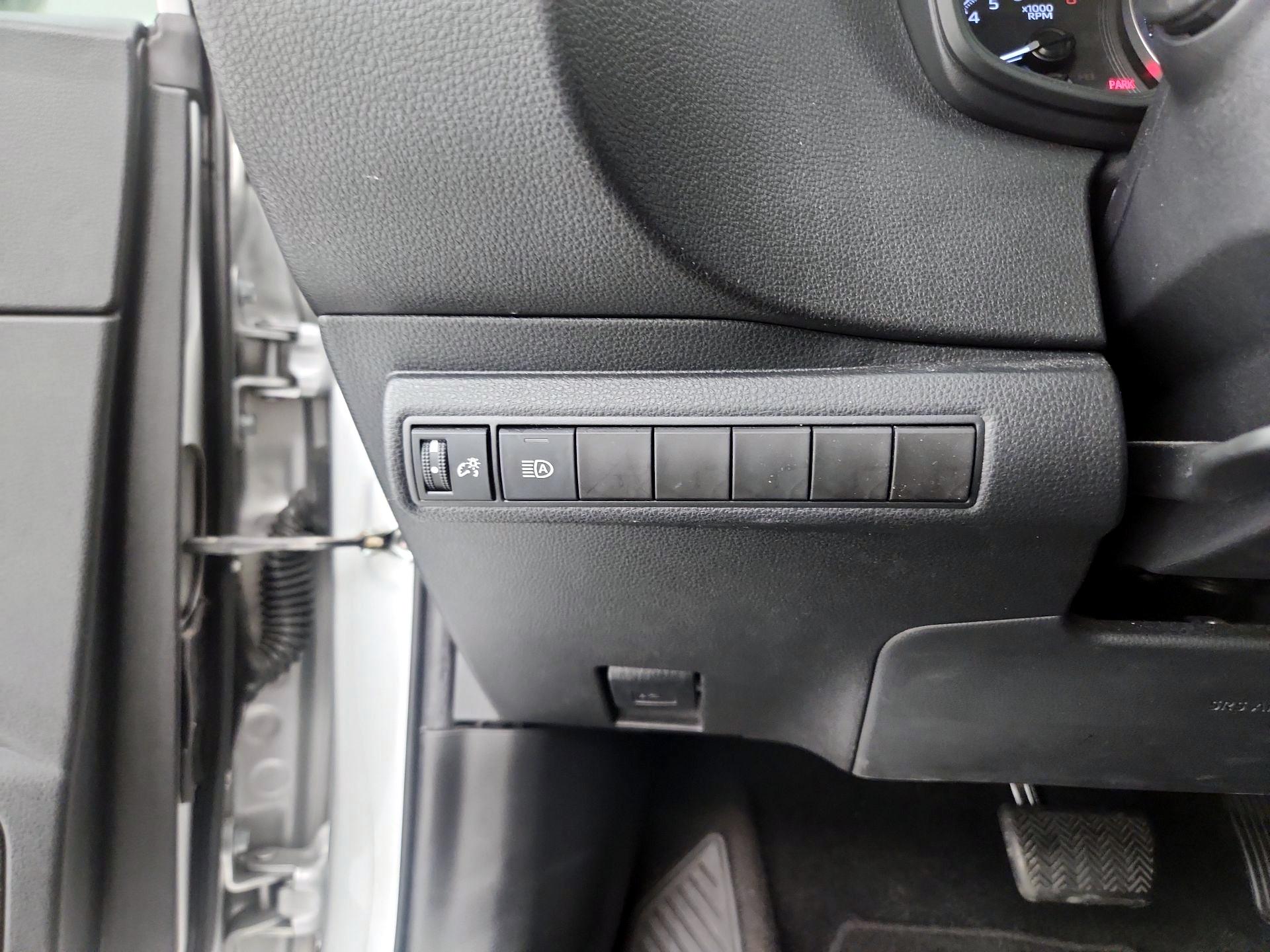 Thumbnail: 2022 Toyota Corolla - 13