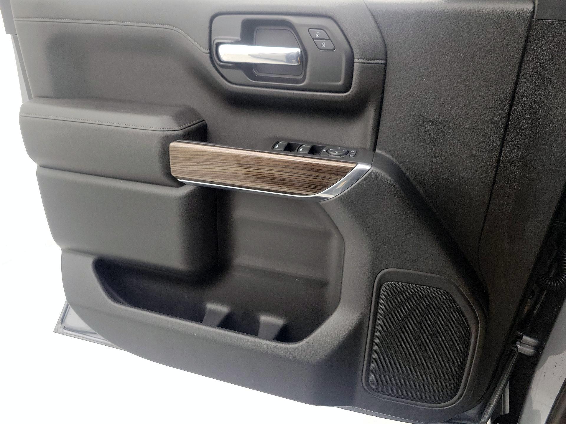 Thumbnail: 2021 Chevrolet Silverado 1500 - 12