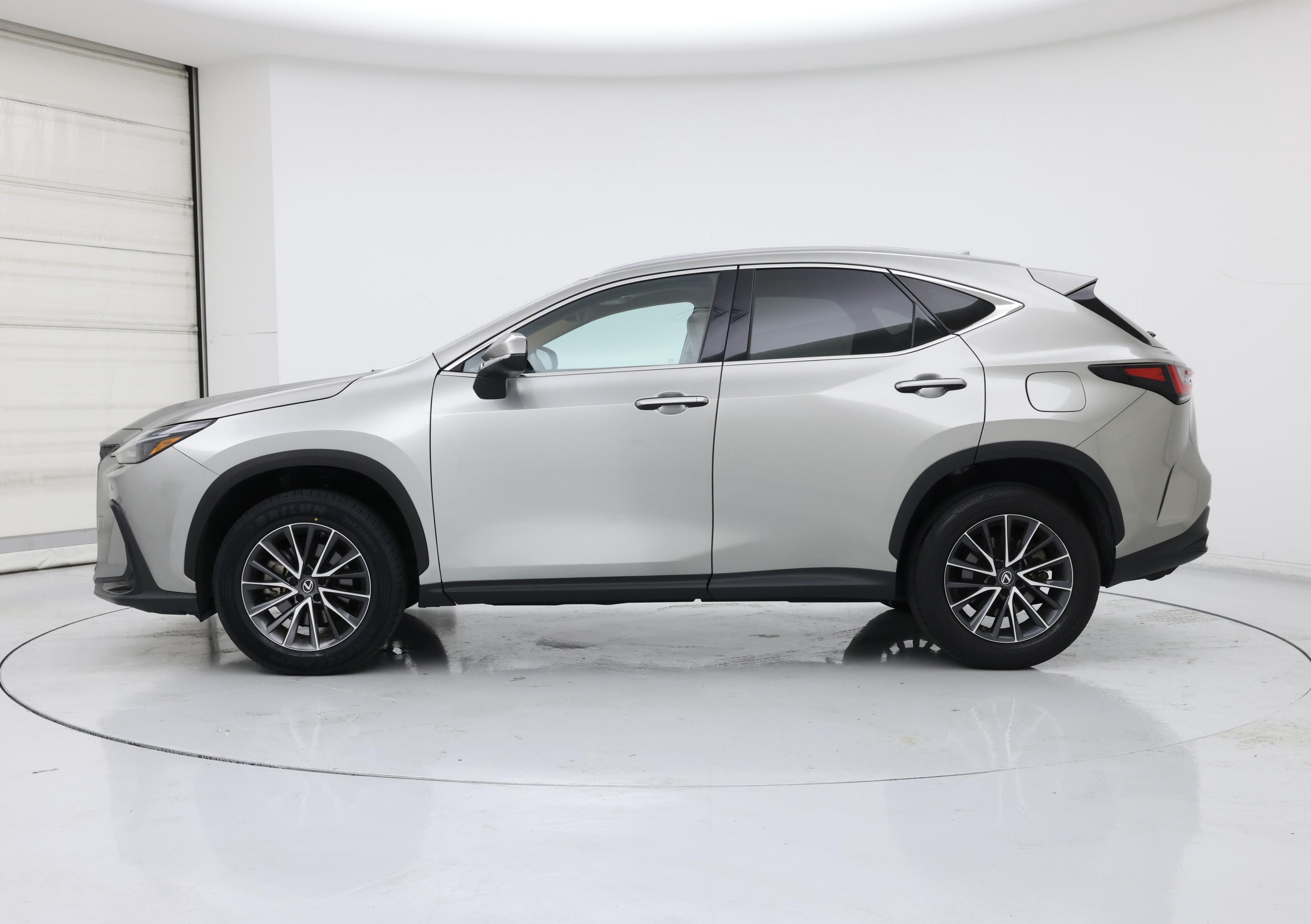 Thumbnail: 2022 Lexus NX - 3