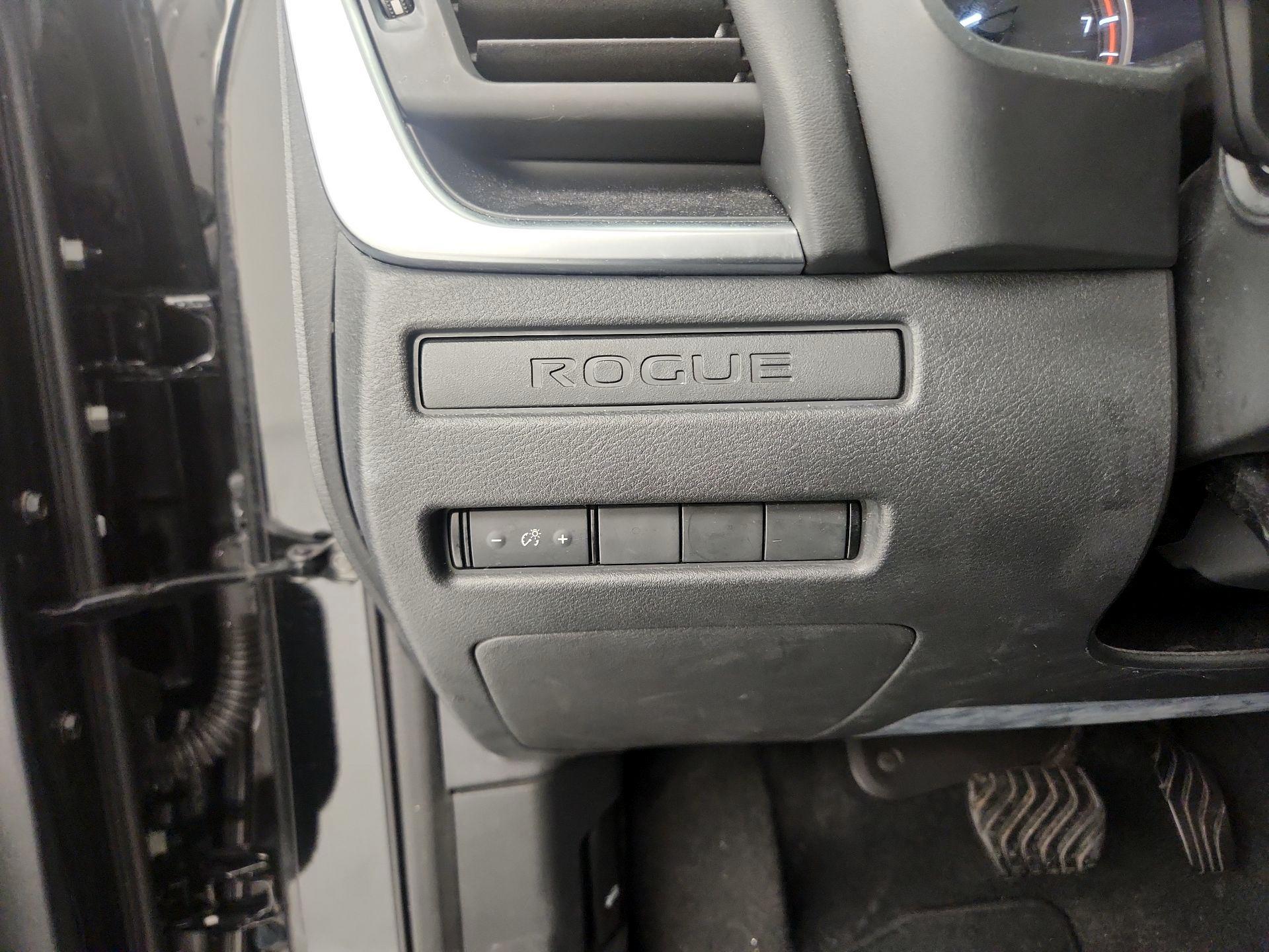 Thumbnail: 2021 Nissan Rogue - 13