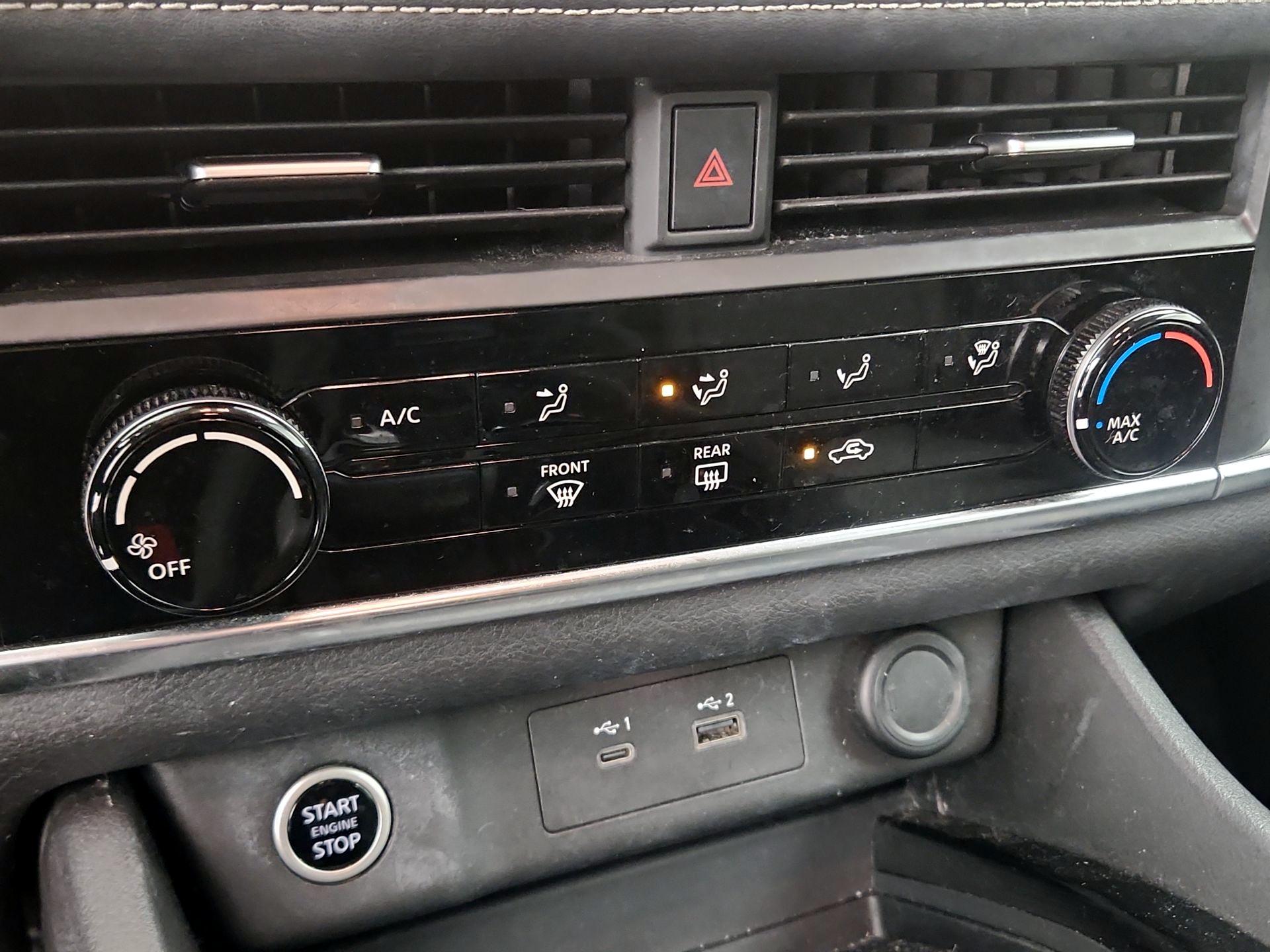 Thumbnail: 2021 Nissan Rogue - 16