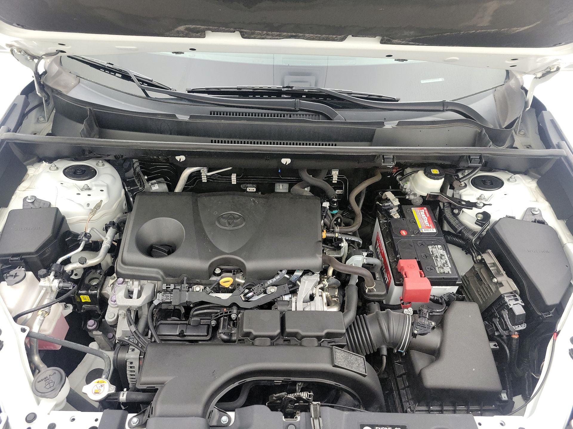 Thumbnail: 2021 Toyota RAV4 - 20