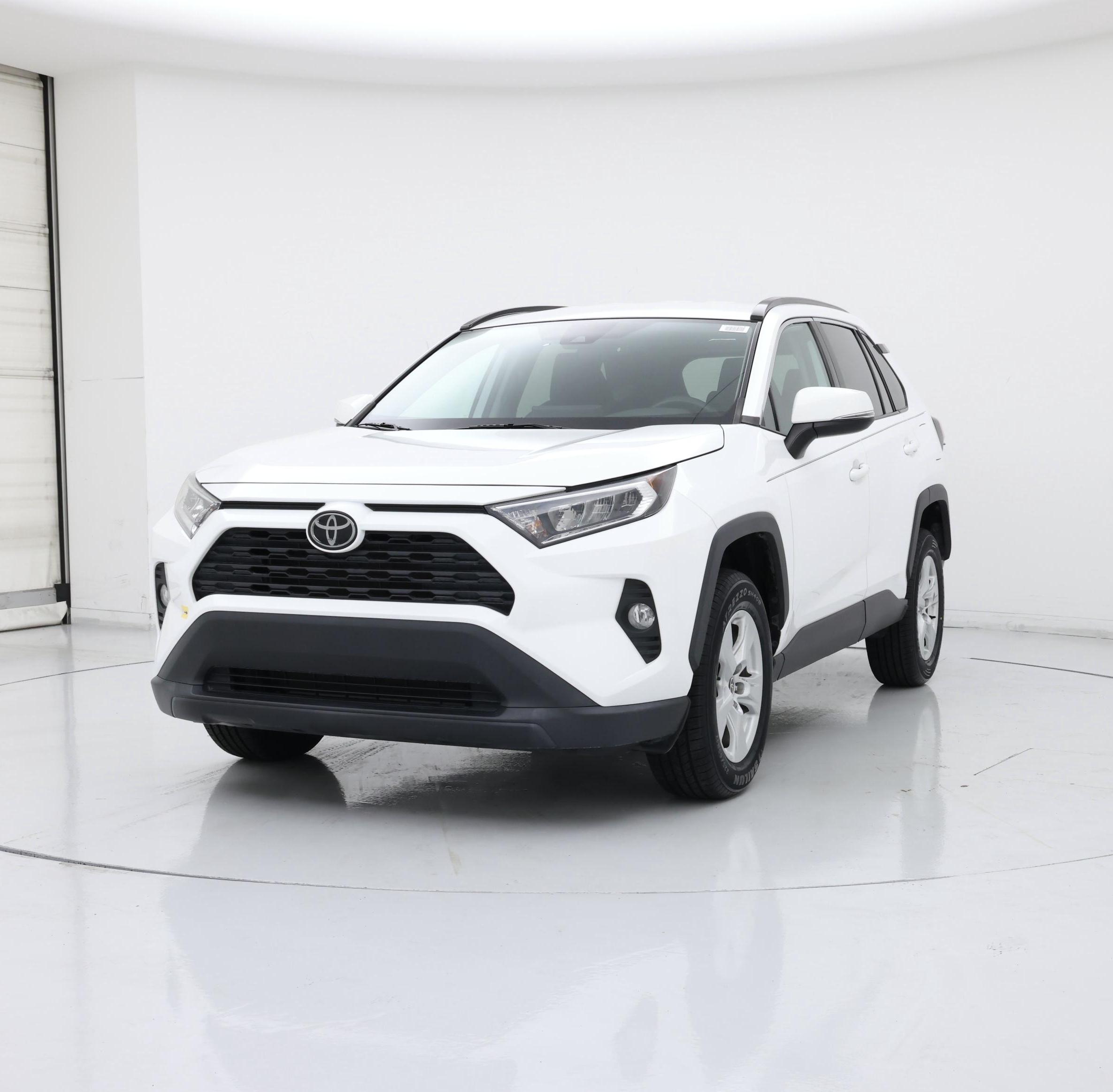 Thumbnail: 2021 Toyota RAV4 - 4