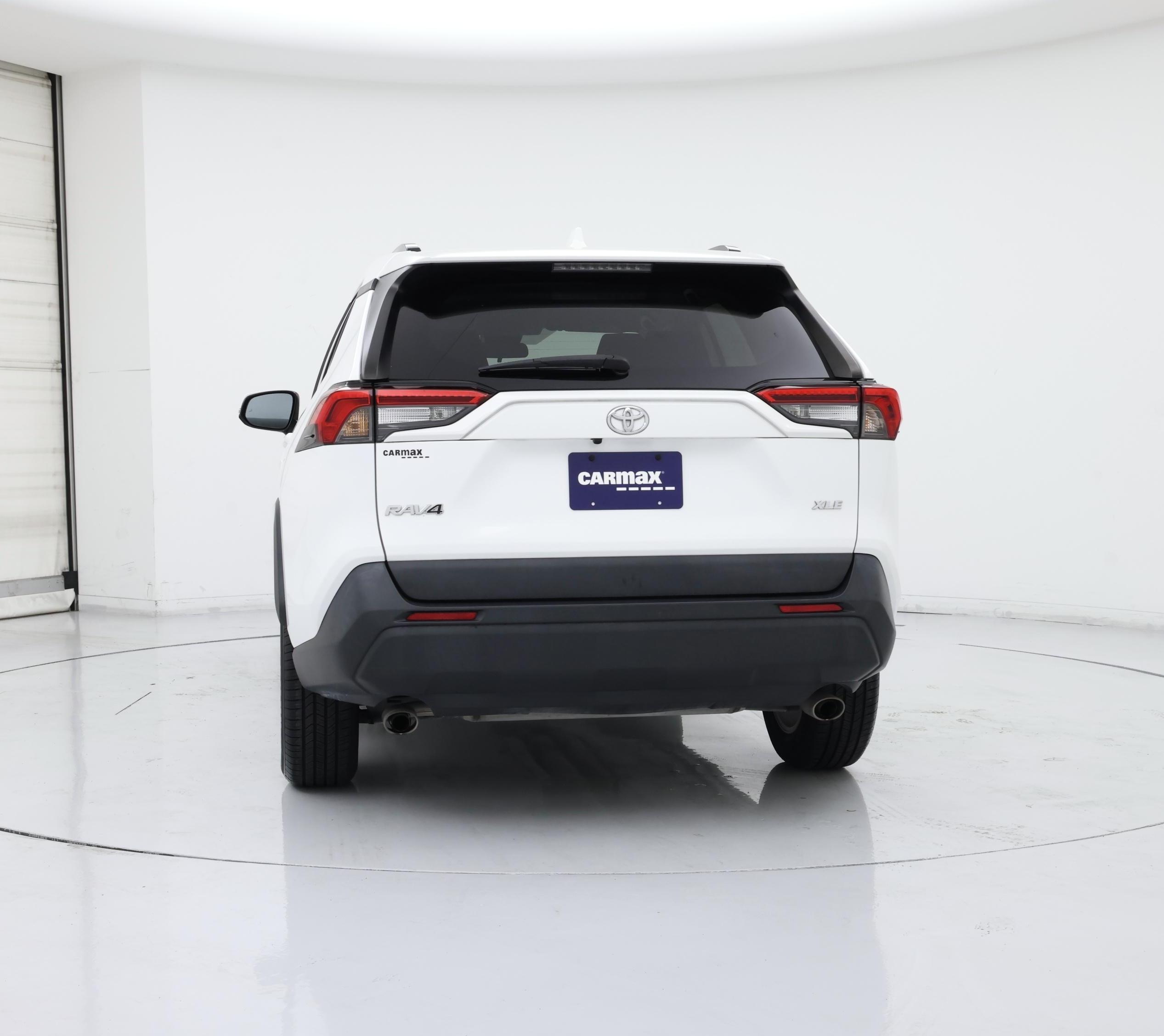 Thumbnail: 2021 Toyota RAV4 - 6