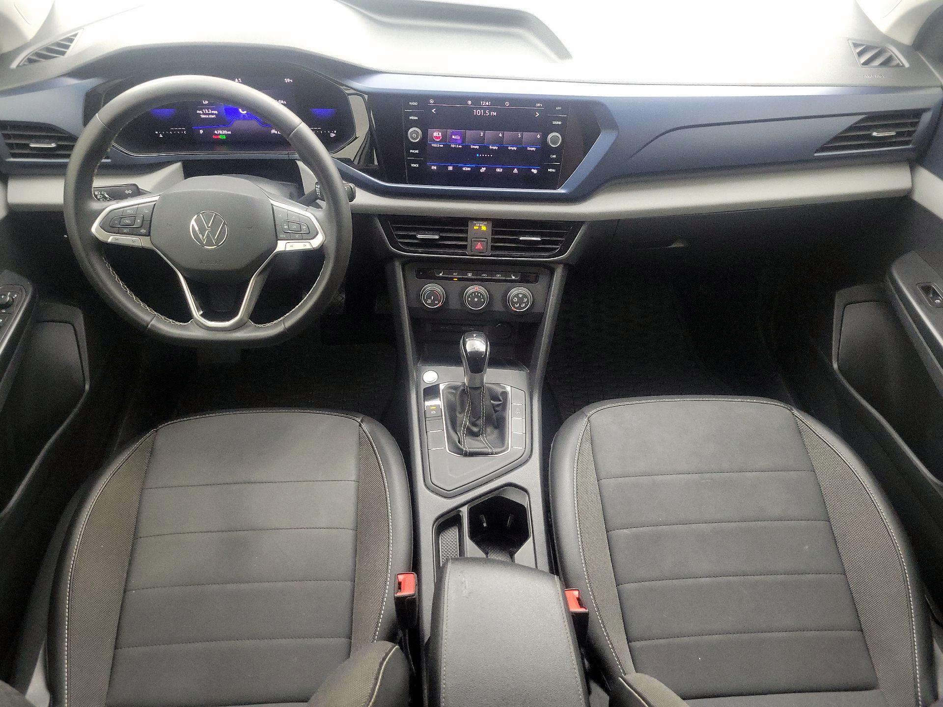 Thumbnail: 2022 Volkswagen Taos - 9