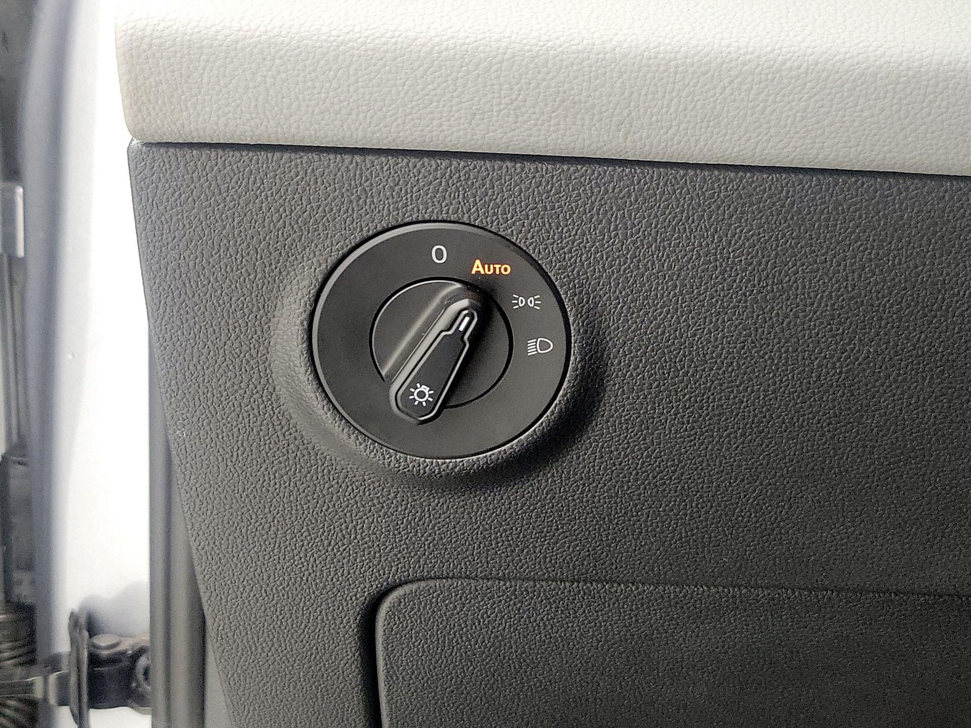 Thumbnail: 2022 Volkswagen Taos - 13