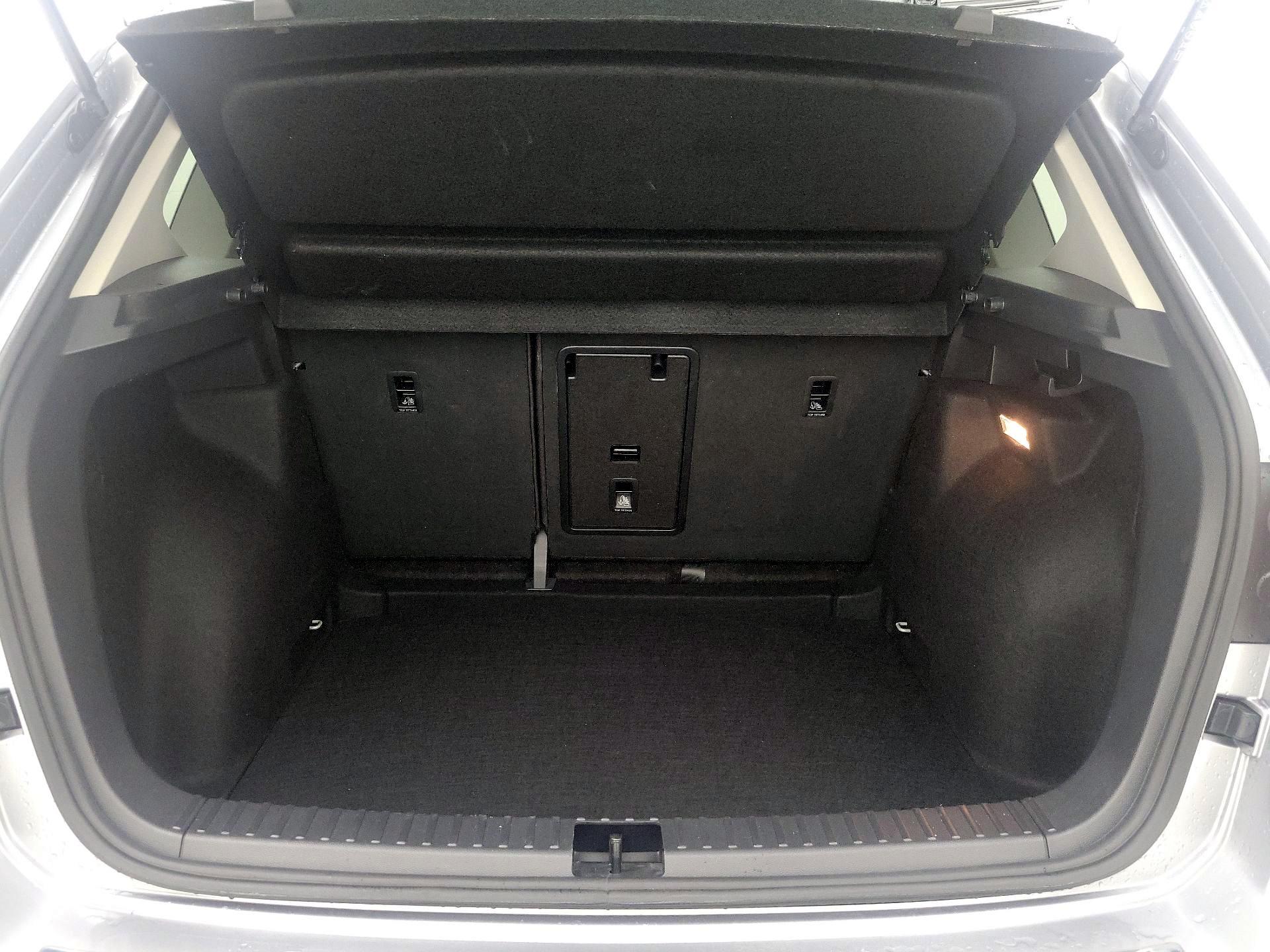 Thumbnail: 2022 Volkswagen Taos - 20