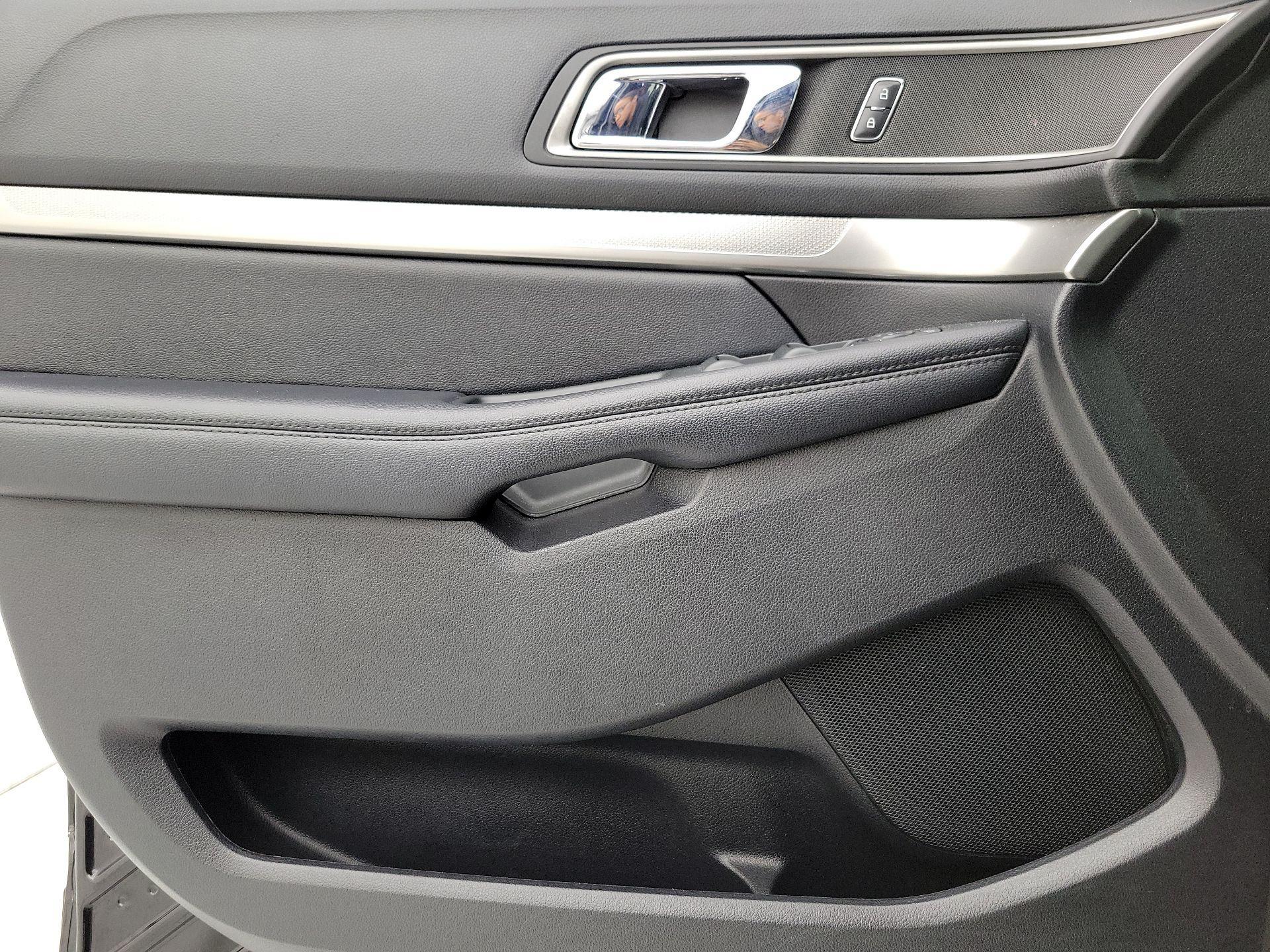 Thumbnail: 2018 Ford Explorer - 12