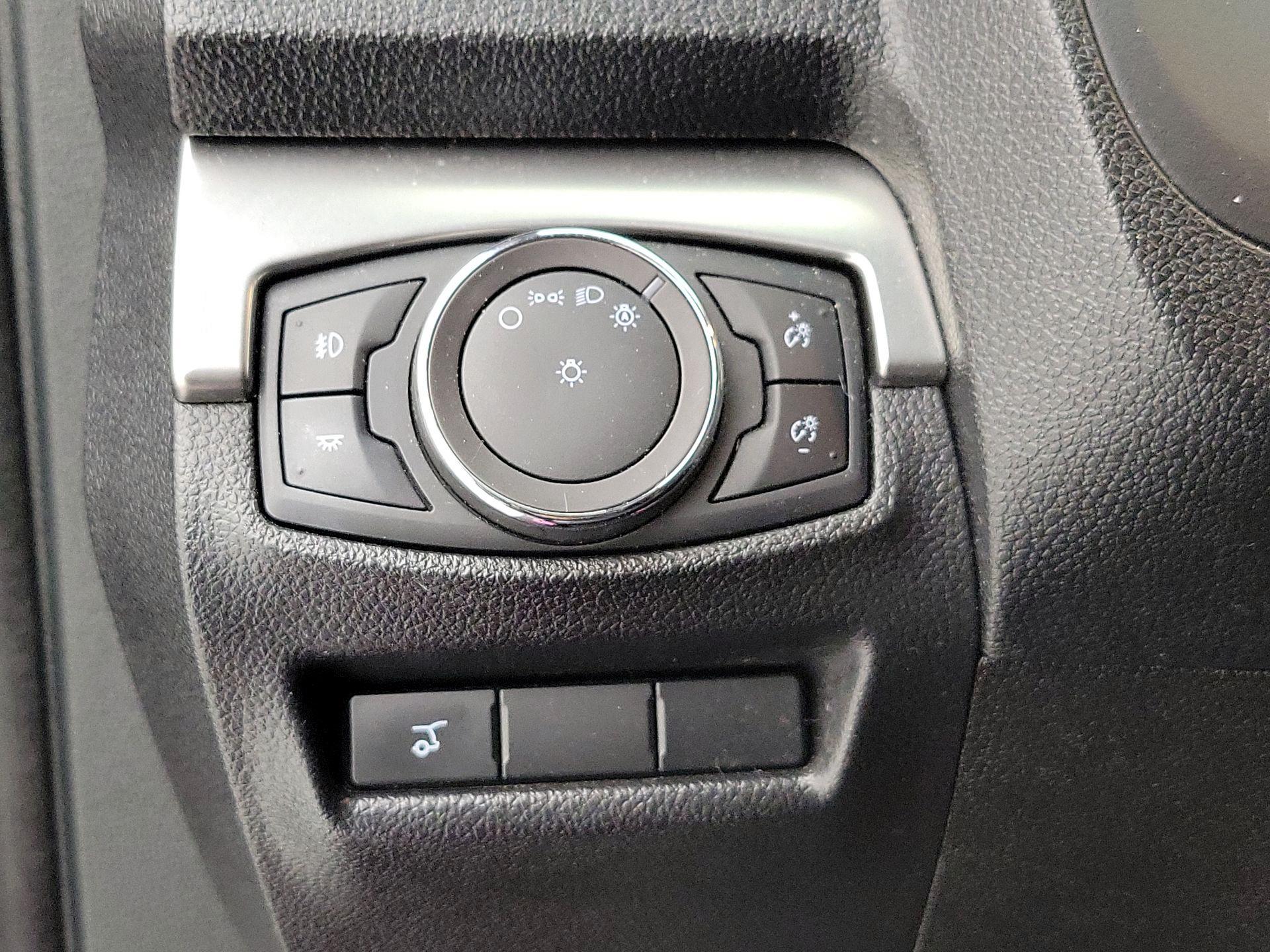 Thumbnail: 2018 Ford Explorer - 13