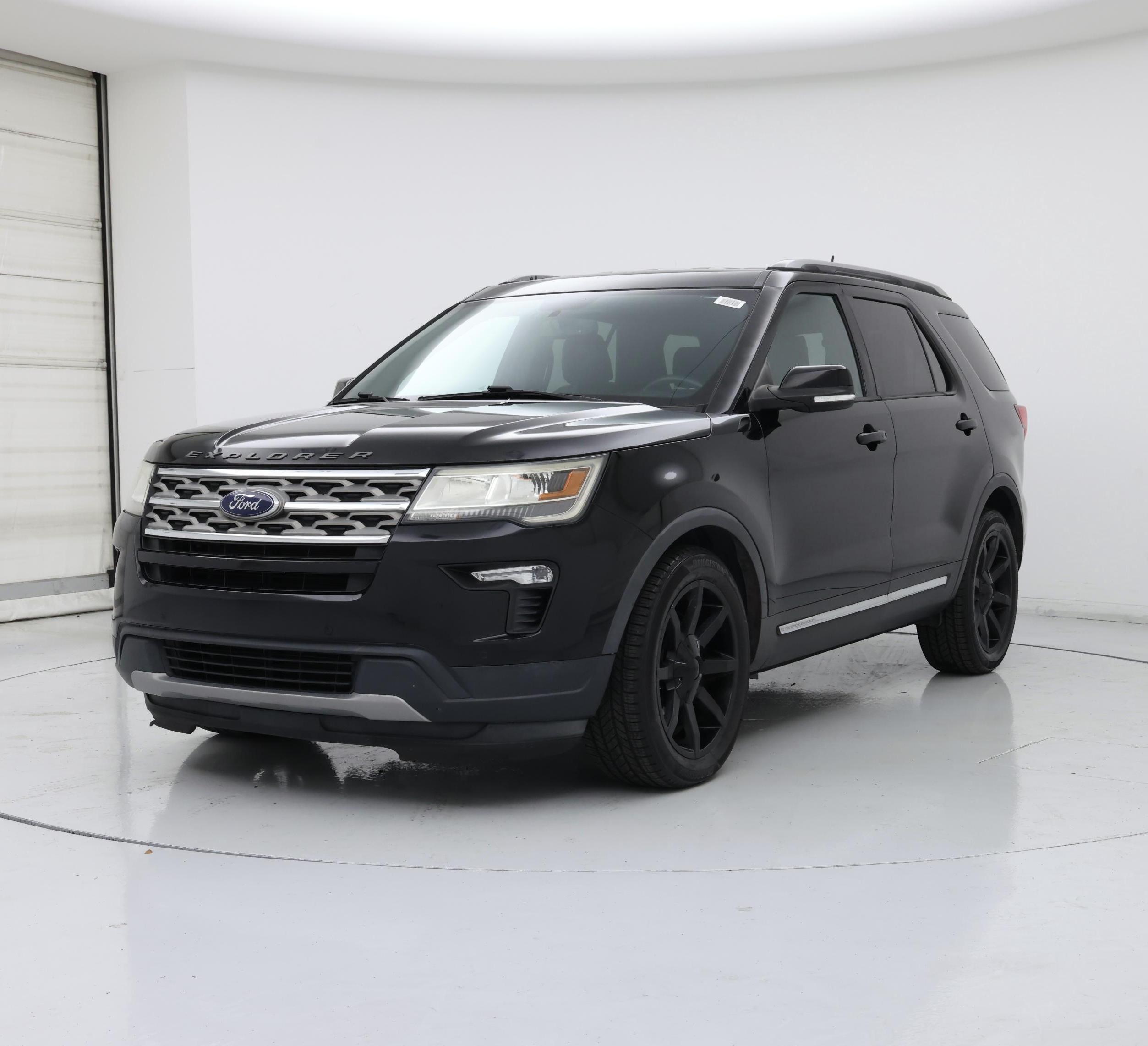 Thumbnail: 2018 Ford Explorer - 4