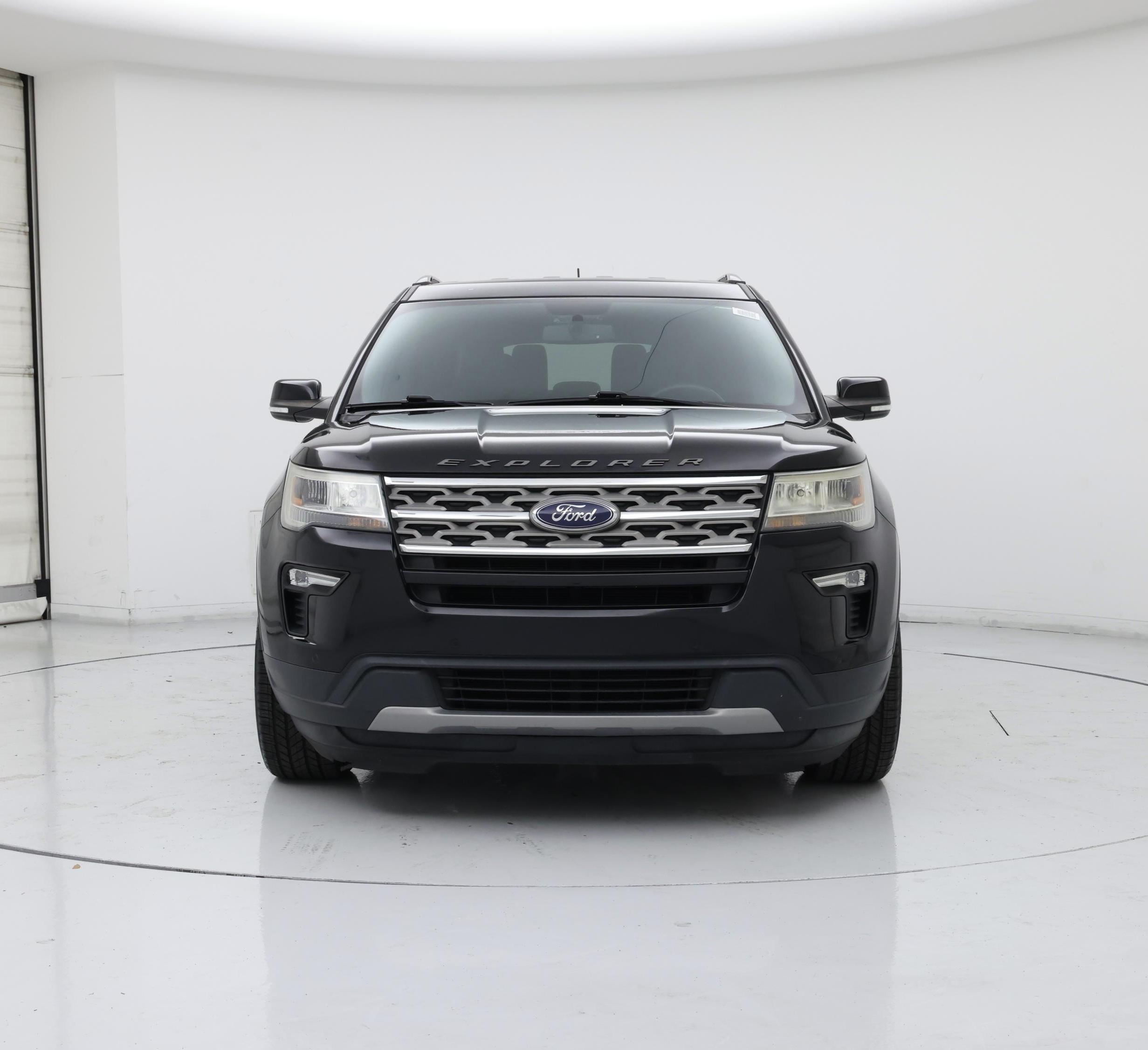 Thumbnail: 2018 Ford Explorer - 5