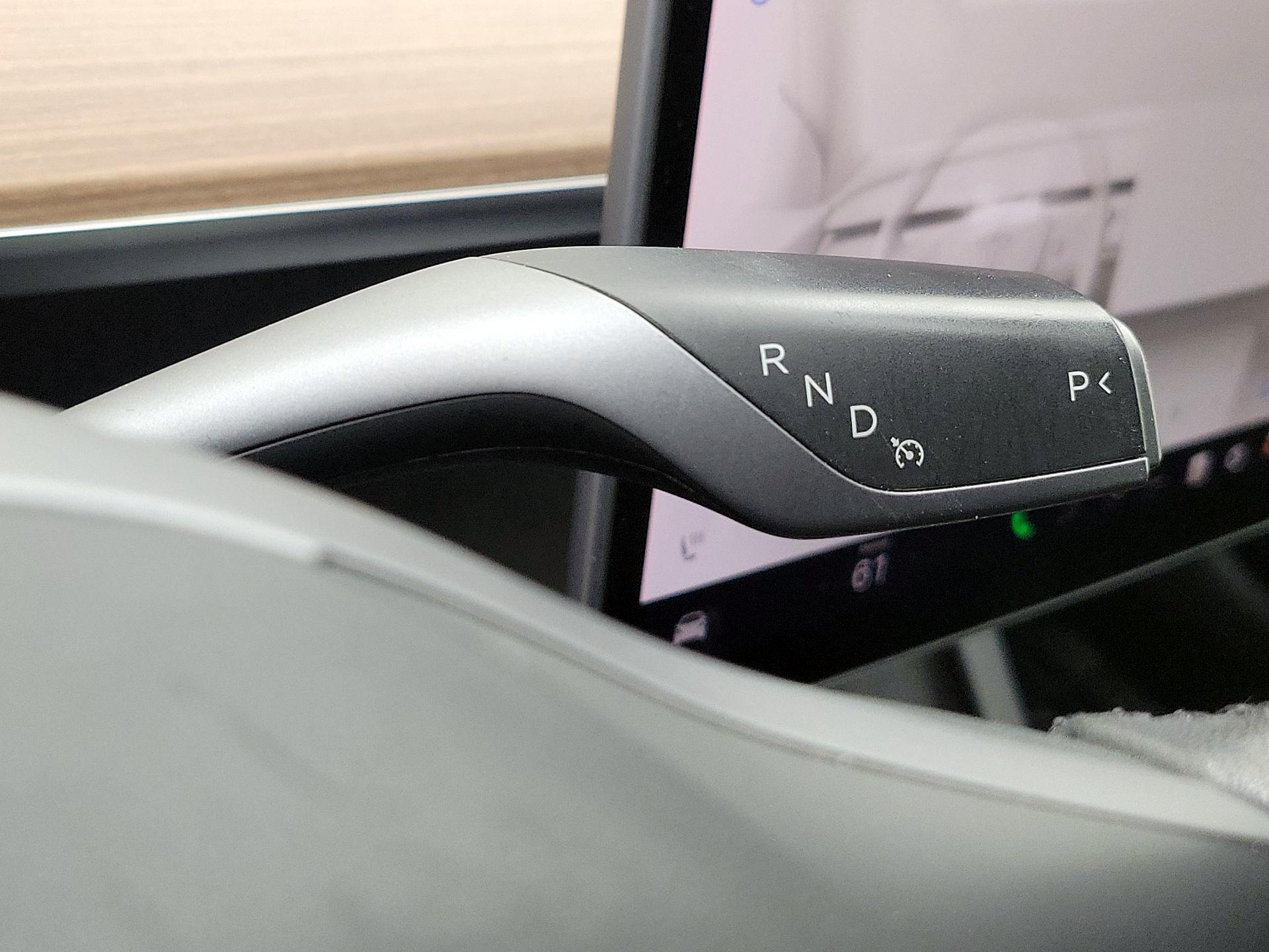 Thumbnail: 2022 Tesla Model 3 - 17