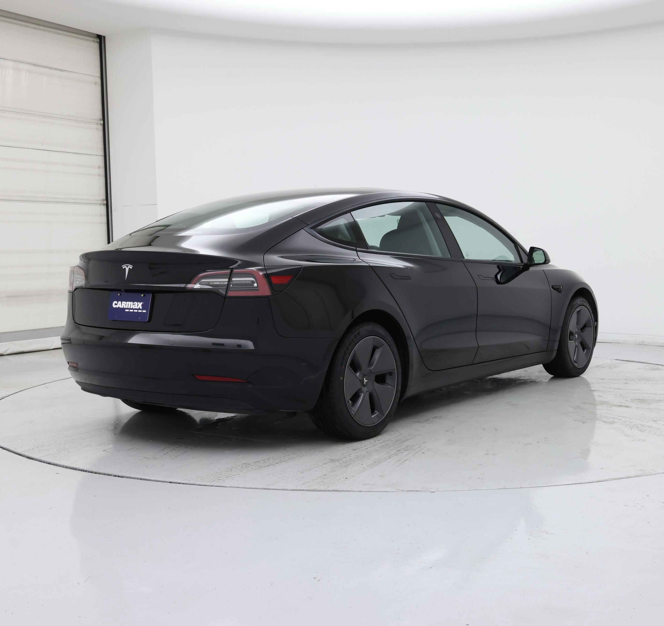Thumbnail: 2022 Tesla Model 3 - 8