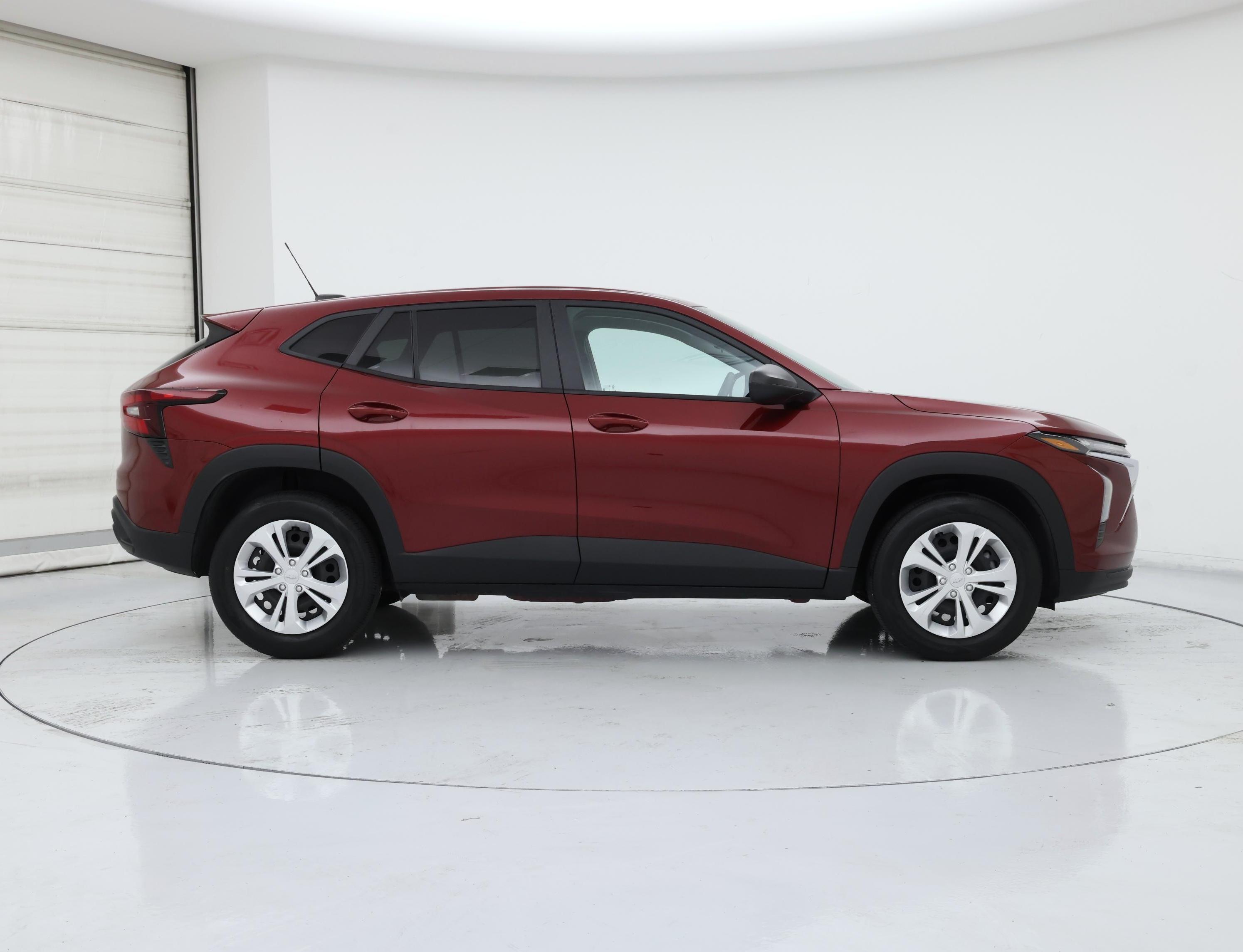 Thumbnail: 2024 Chevrolet Trax - 7