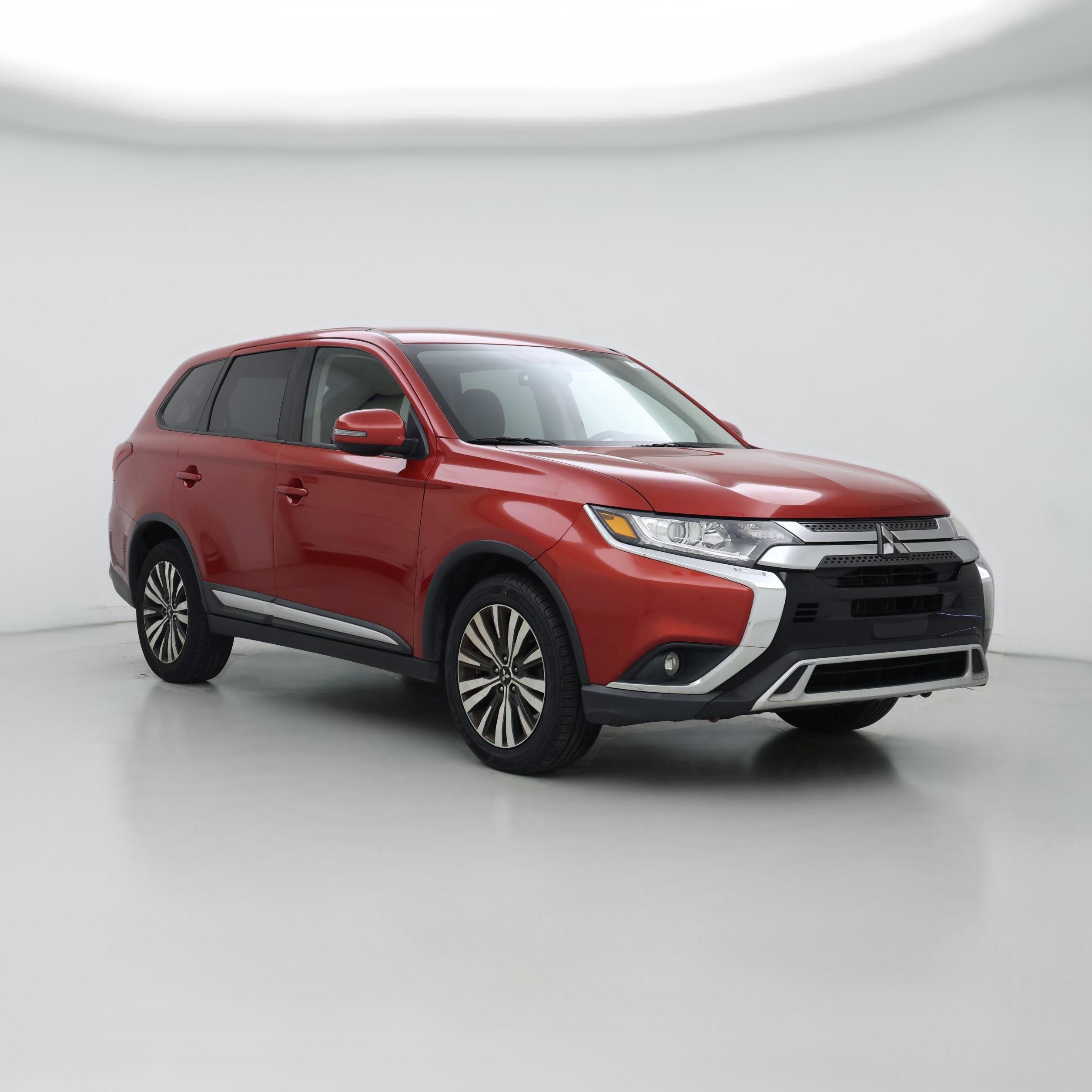 Thumbnail: 2019 Mitsubishi Outlander - 1
