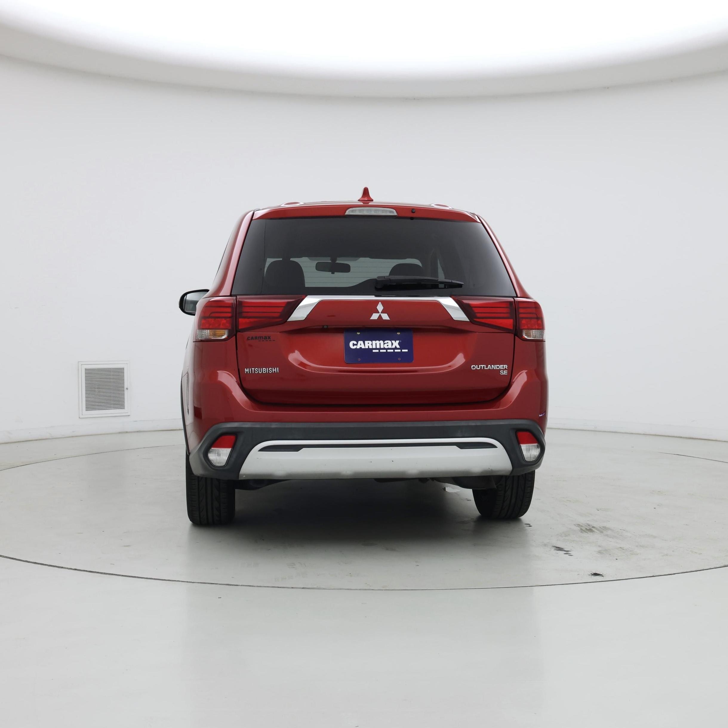 Thumbnail: 2019 Mitsubishi Outlander - 6