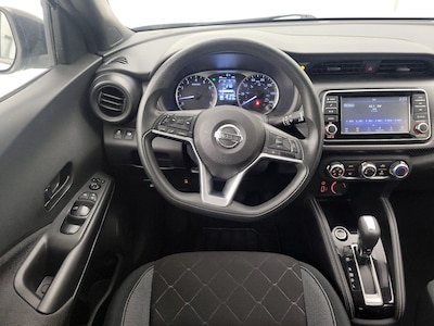 Steering Wheel & Instrument Cluster (On)