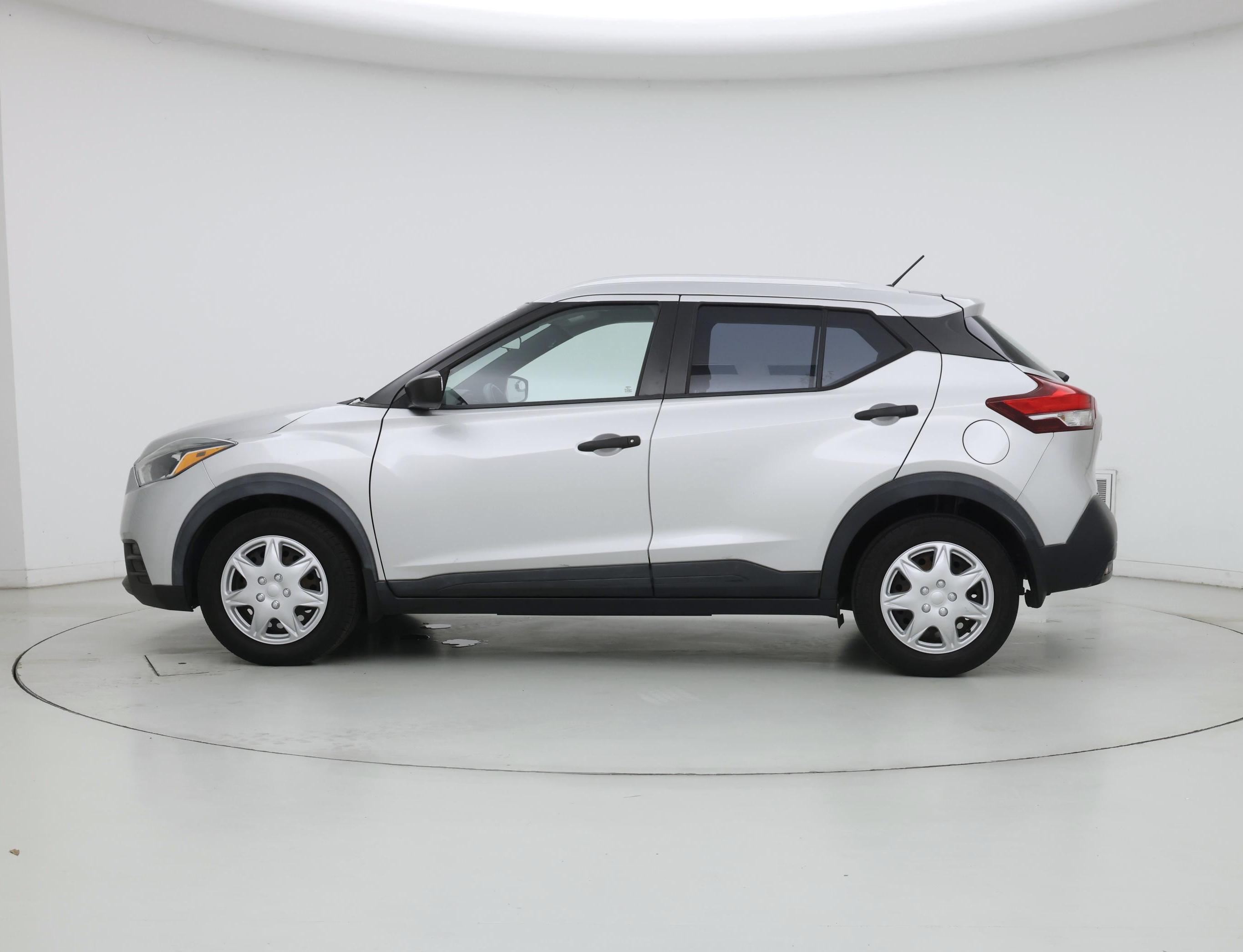 Thumbnail: 2019 Nissan Kicks - 3