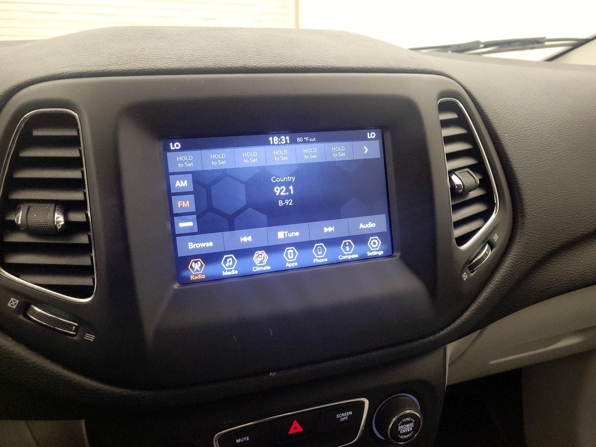 Thumbnail: 2019 Jeep Compass - 15