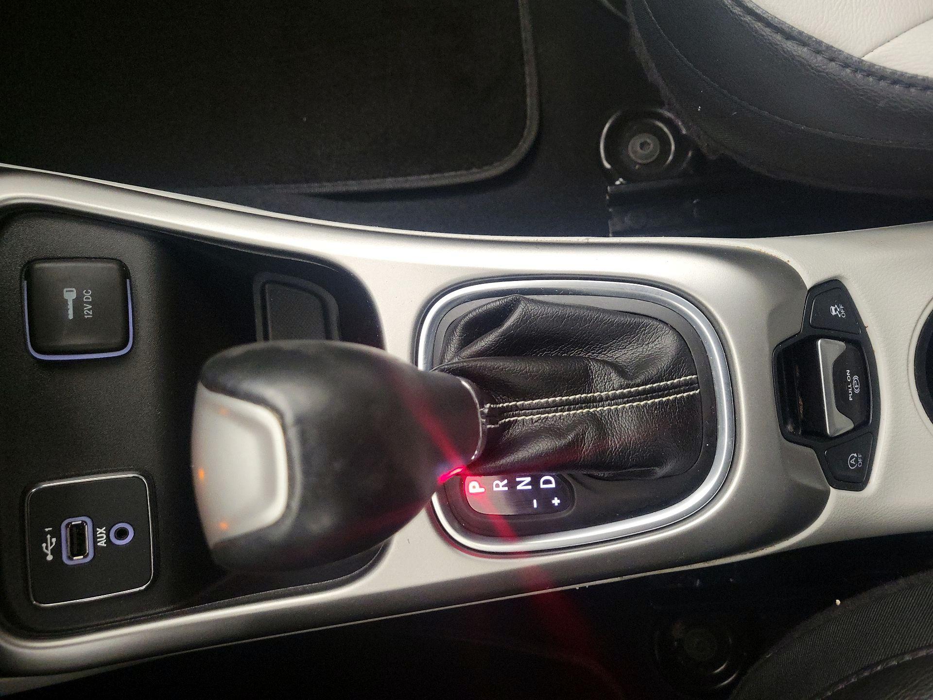 Thumbnail: 2019 Jeep Compass - 17