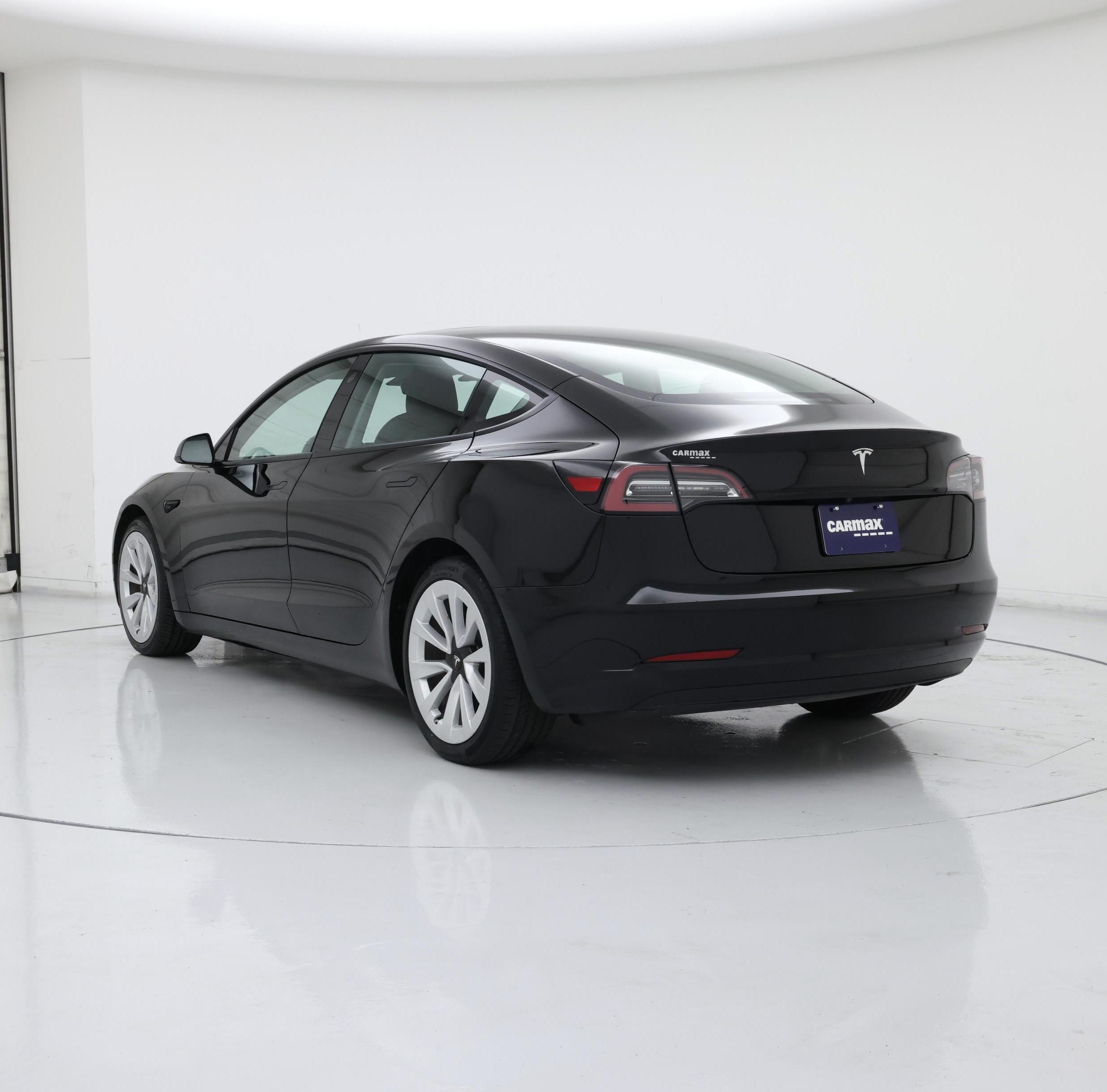 Thumbnail: 2023 Tesla Model 3 - 2