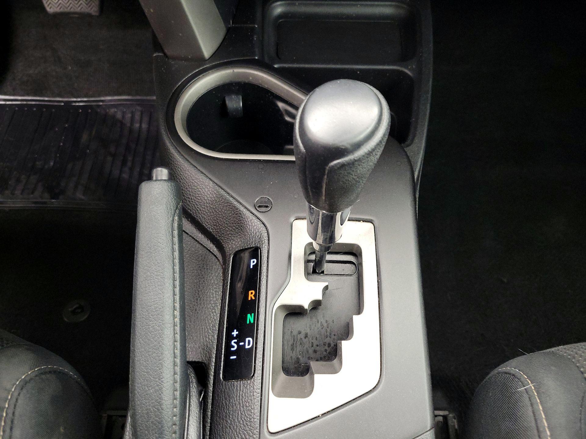 Thumbnail: 2018 Toyota RAV4 - 17