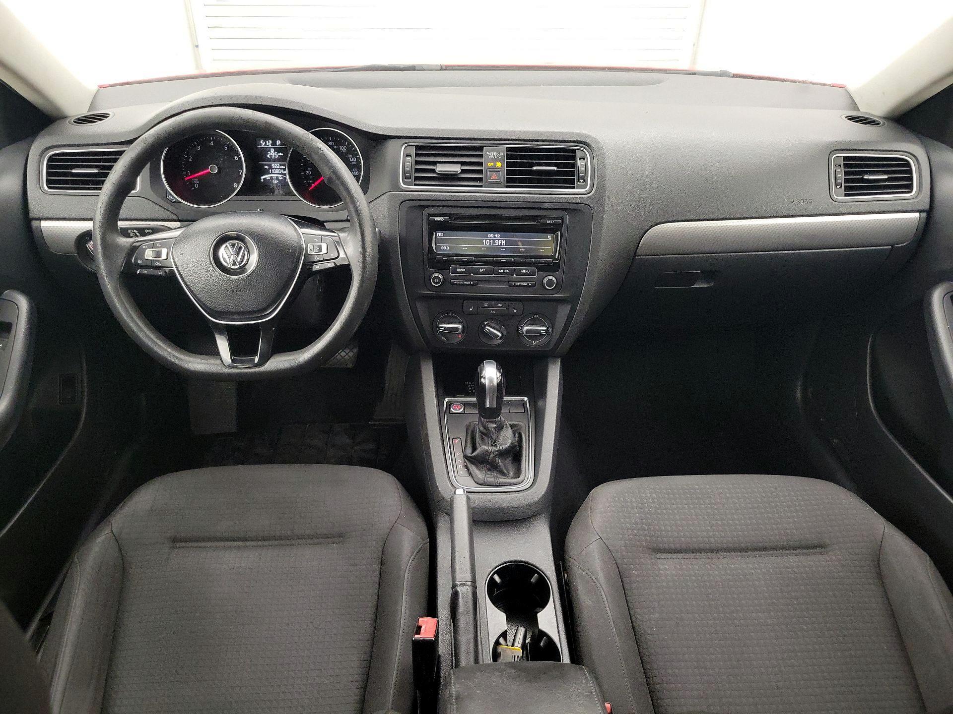 Thumbnail: 2015 Volkswagen Jetta - 9