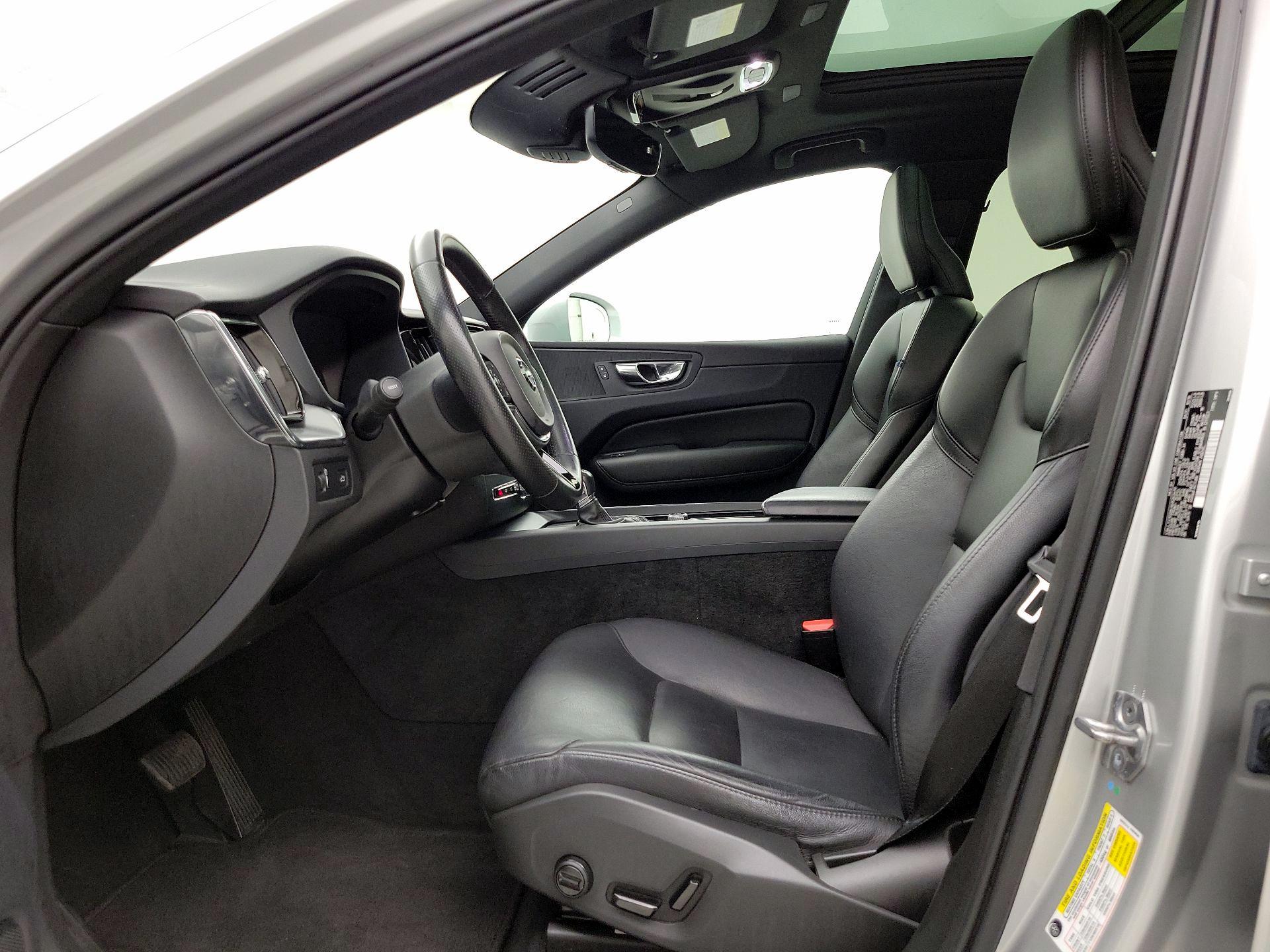 Thumbnail: 2019 Volvo XC60 - 11