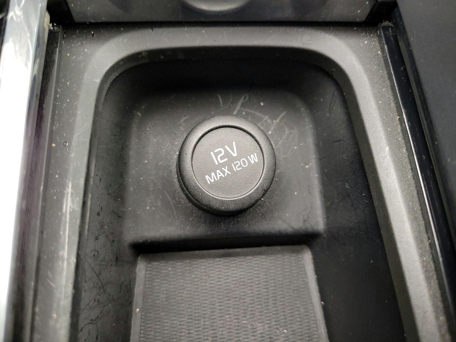 Thumbnail: 2019 Volvo XC60 - 18