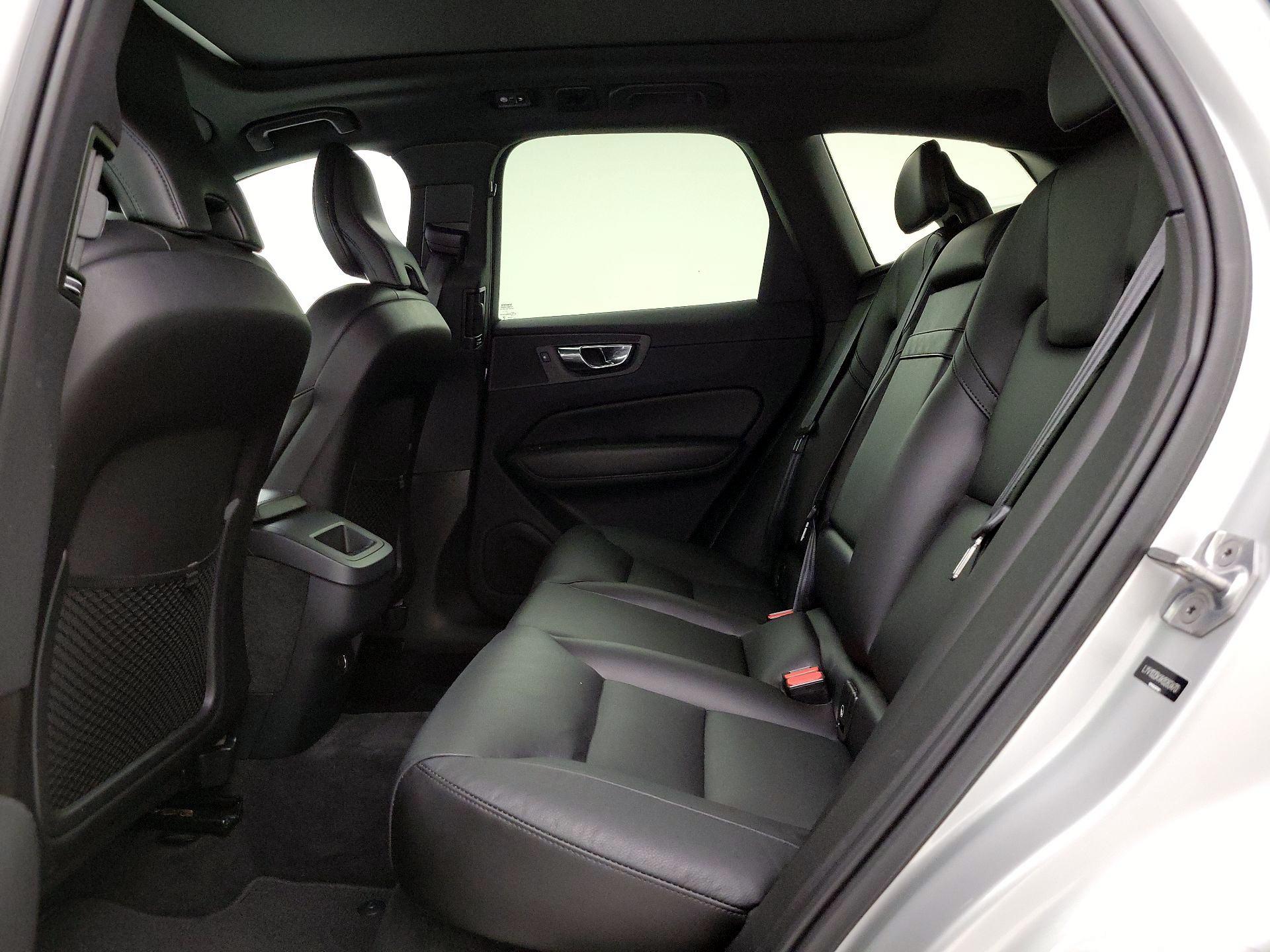 Thumbnail: 2019 Volvo XC60 - 20