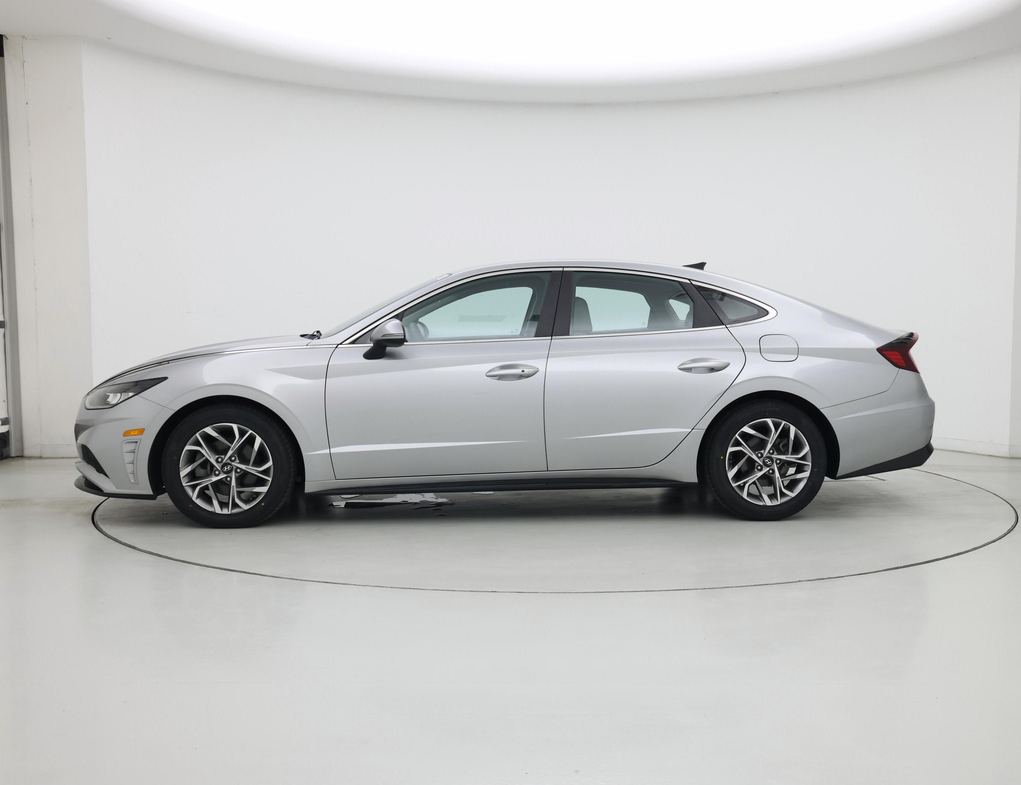 Thumbnail: 2021 Hyundai Sonata - 3