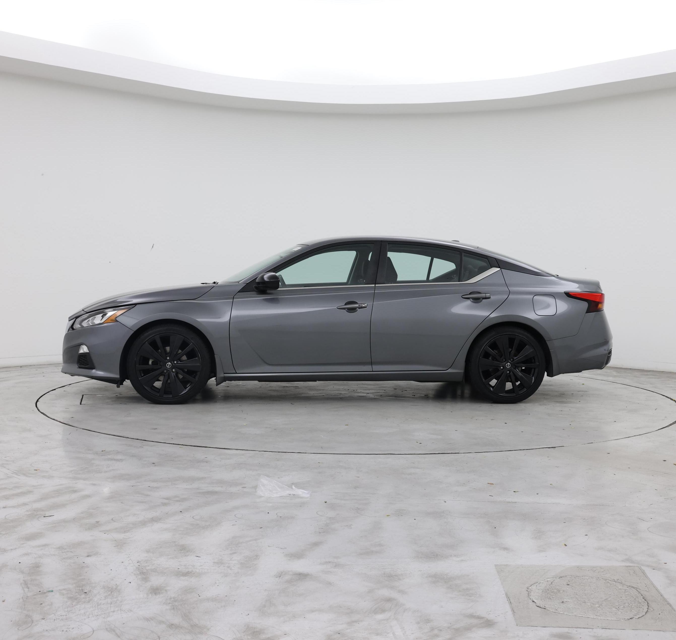 Thumbnail: 2022 Nissan Altima - 3