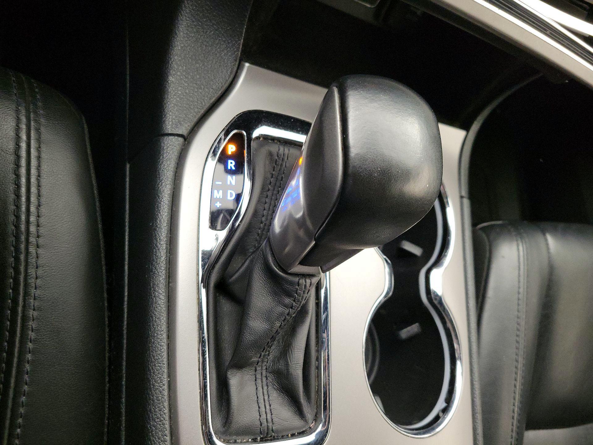 Thumbnail: 2019 Jeep Grand Cherokee - 17