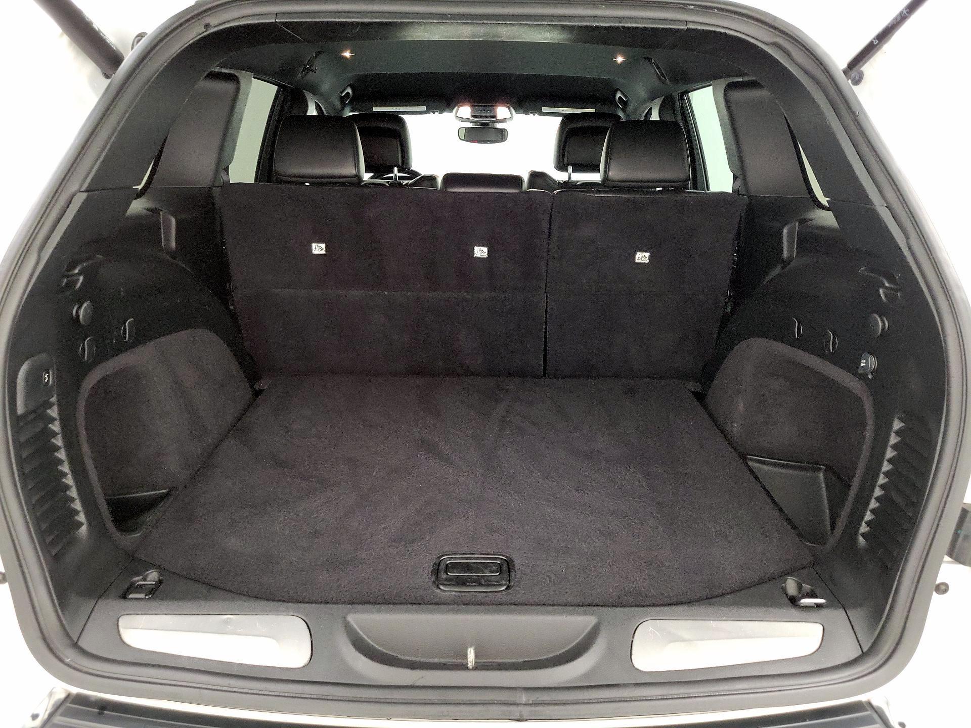 Thumbnail: 2019 Jeep Grand Cherokee - 20