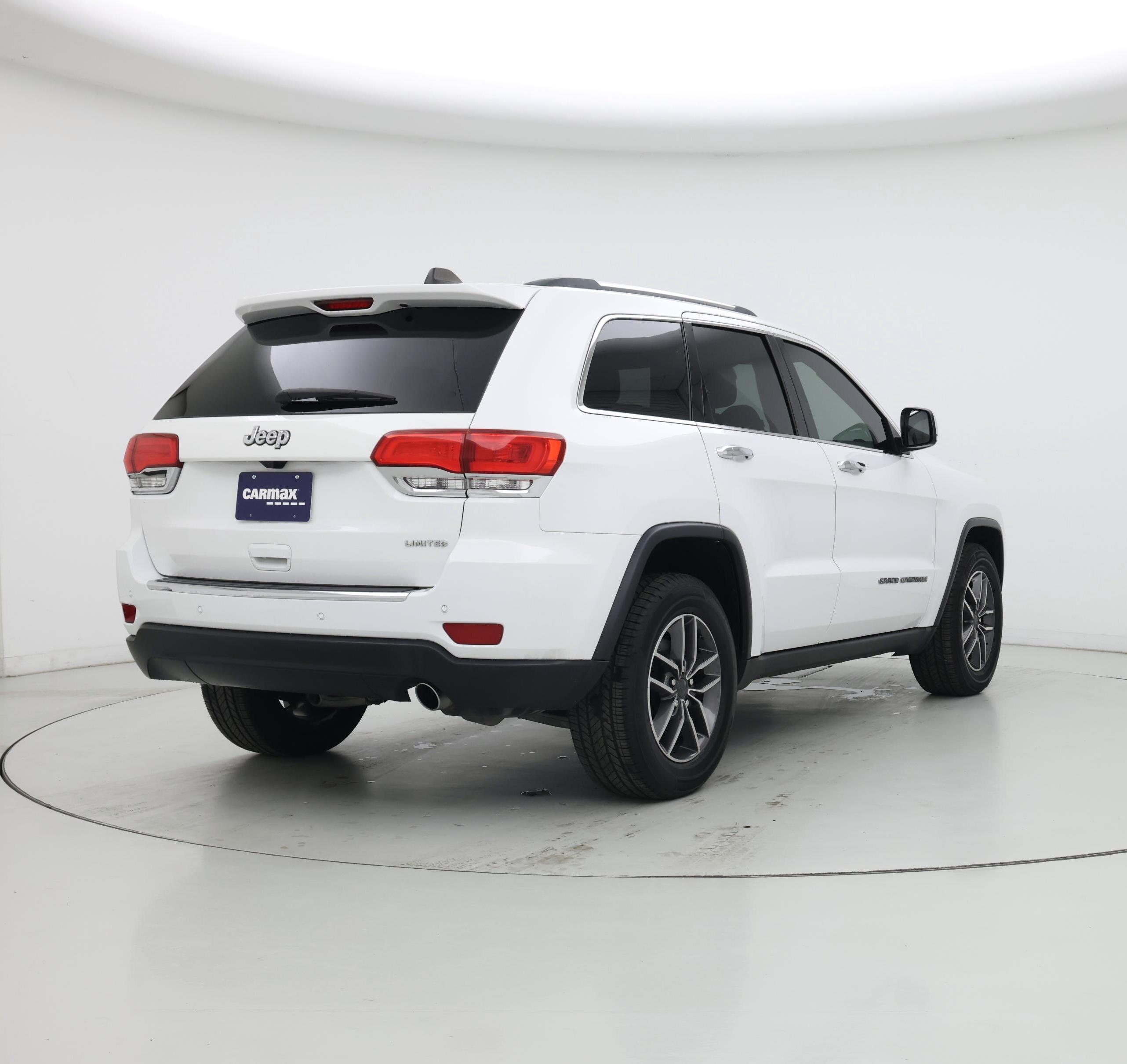 Thumbnail: 2019 Jeep Grand Cherokee - 8