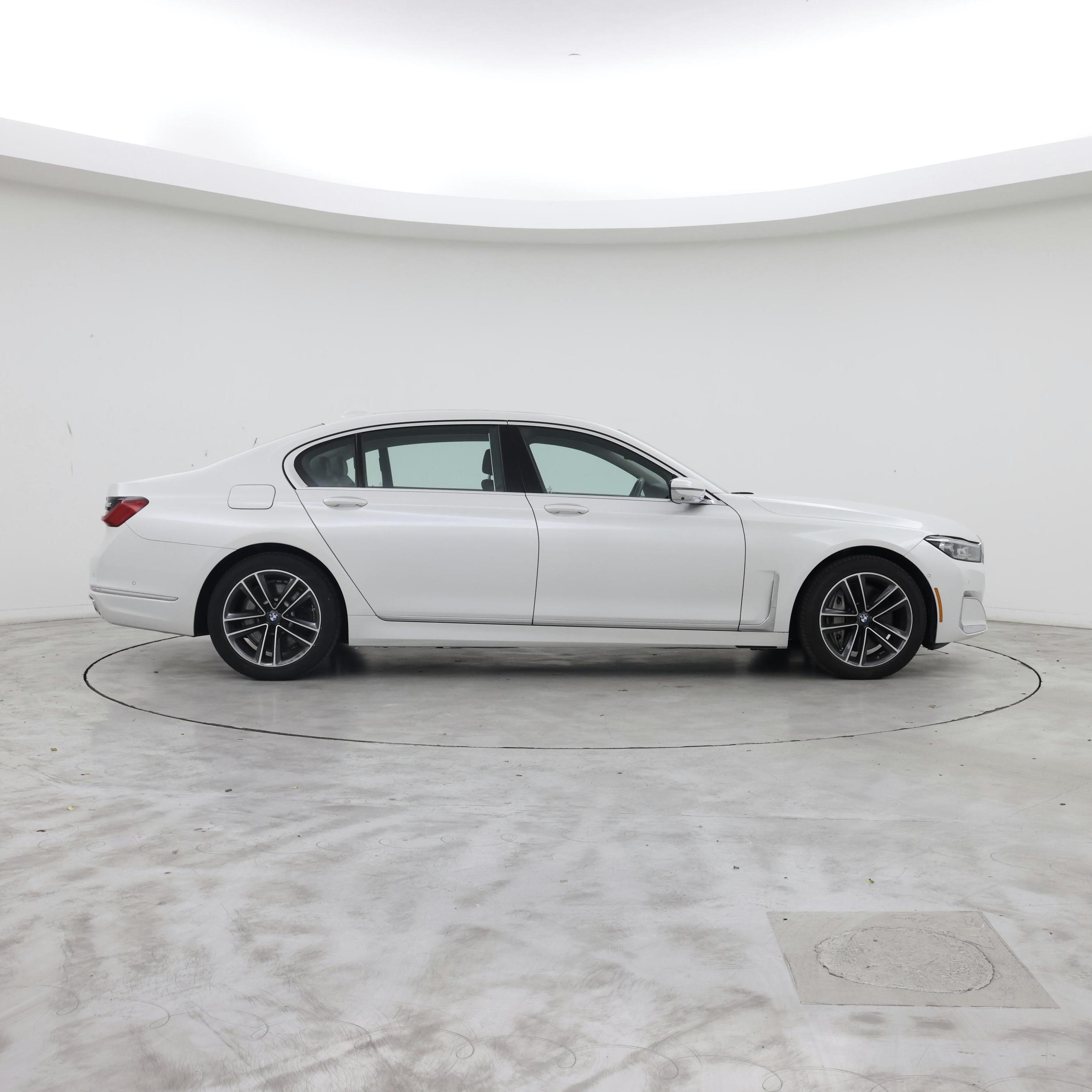 Thumbnail: 2020 BMW 7 Series - 7