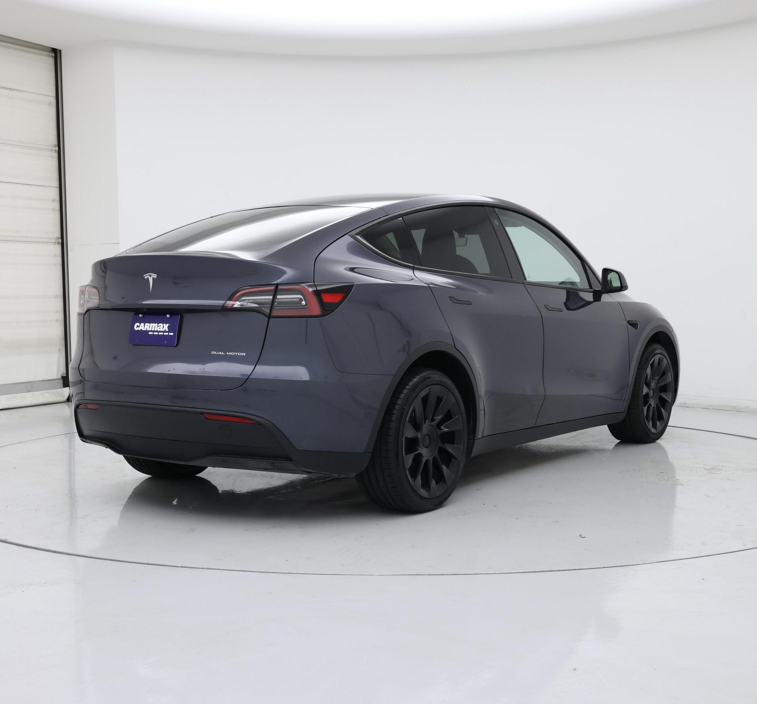 Thumbnail: 2023 Tesla Model Y - 8