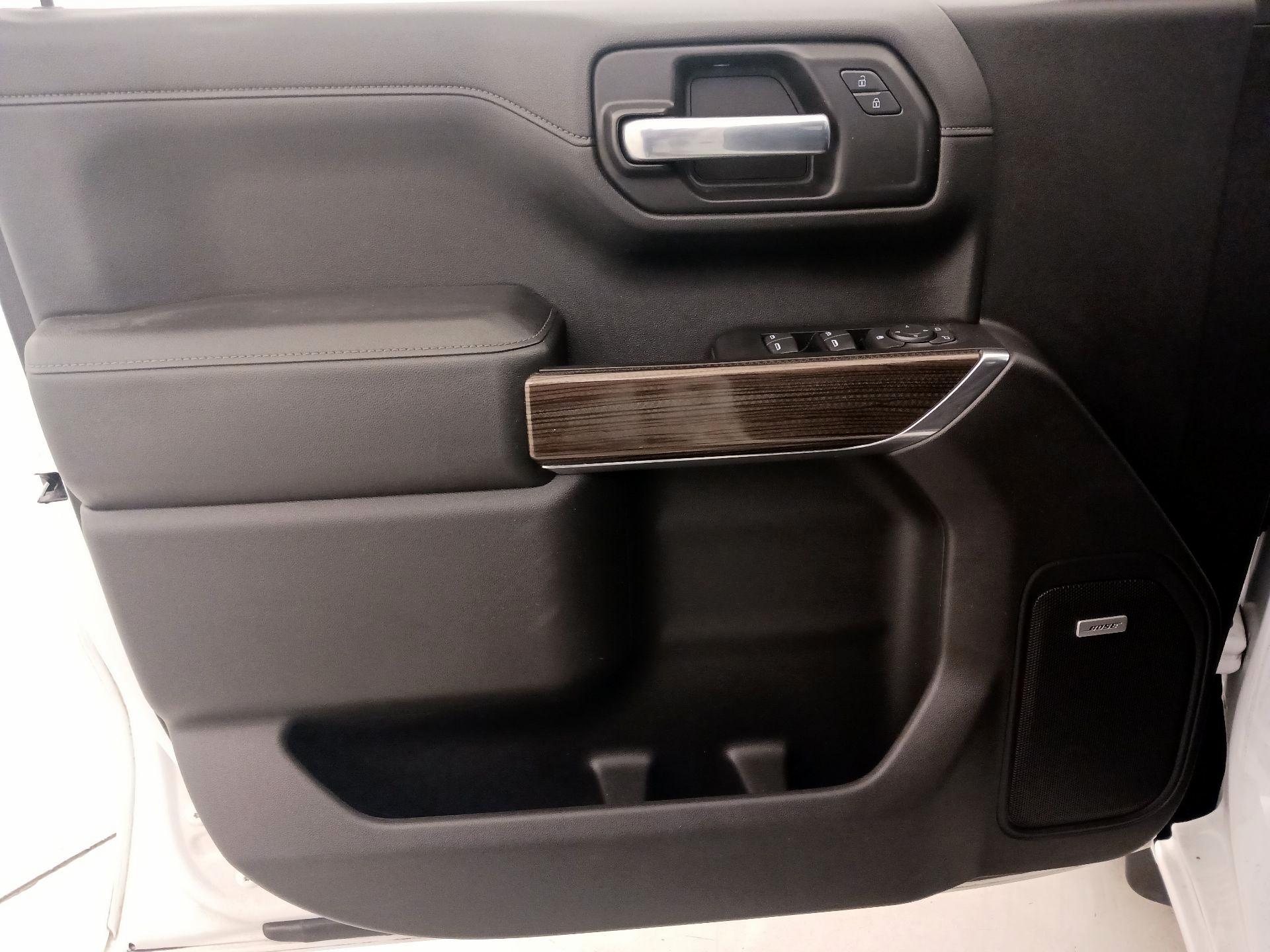 Thumbnail: 2020 Chevrolet Silverado 1500 - 12